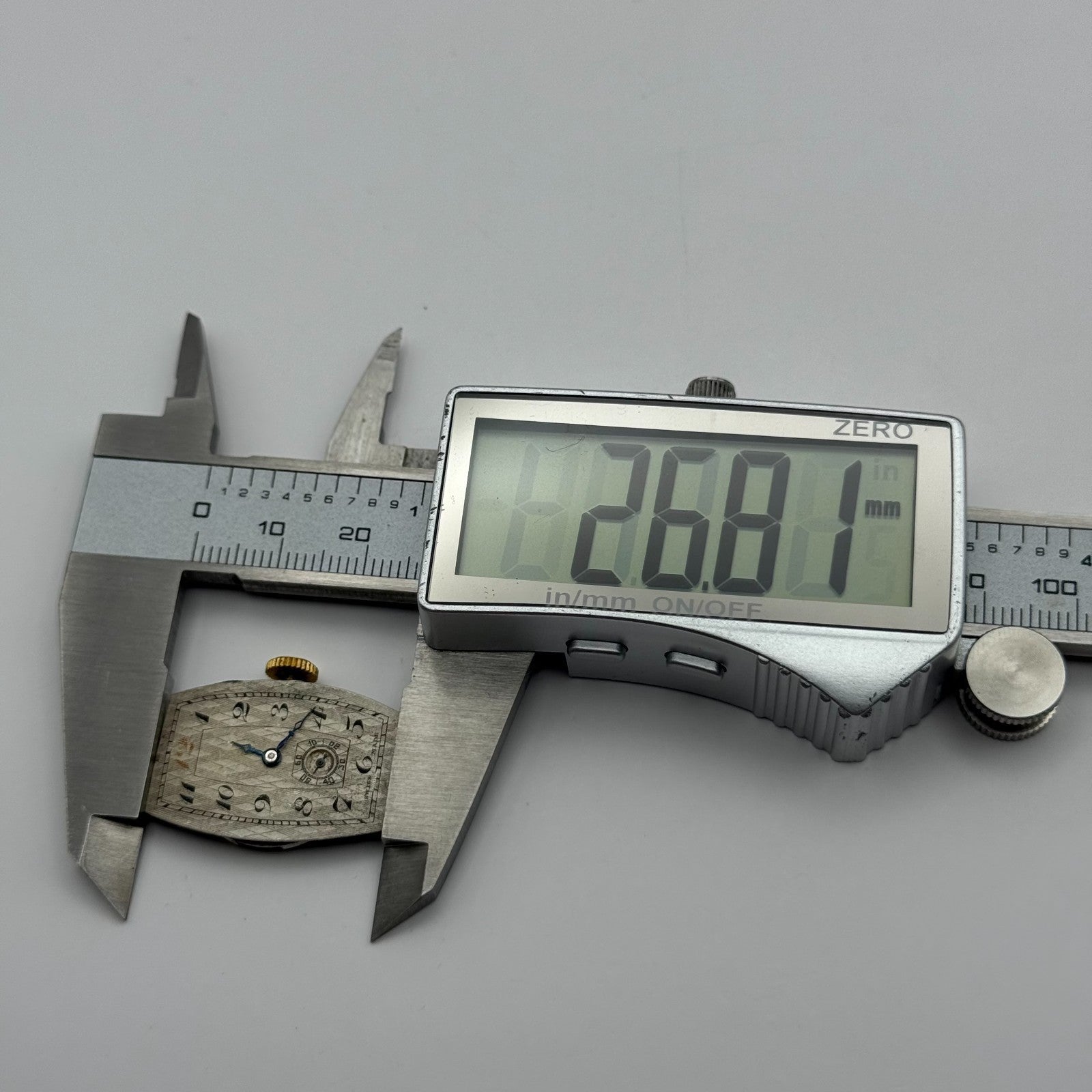 Art Deco 15 Jewels Swiss Sub Seconds Watch Movement Manual Wind Parts 19.6mm