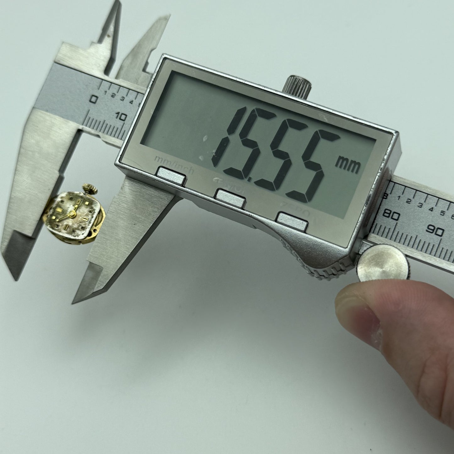 12.9mm Vintage Bulova 5BC Manual Wind Watch Movement PARTS REPAIR