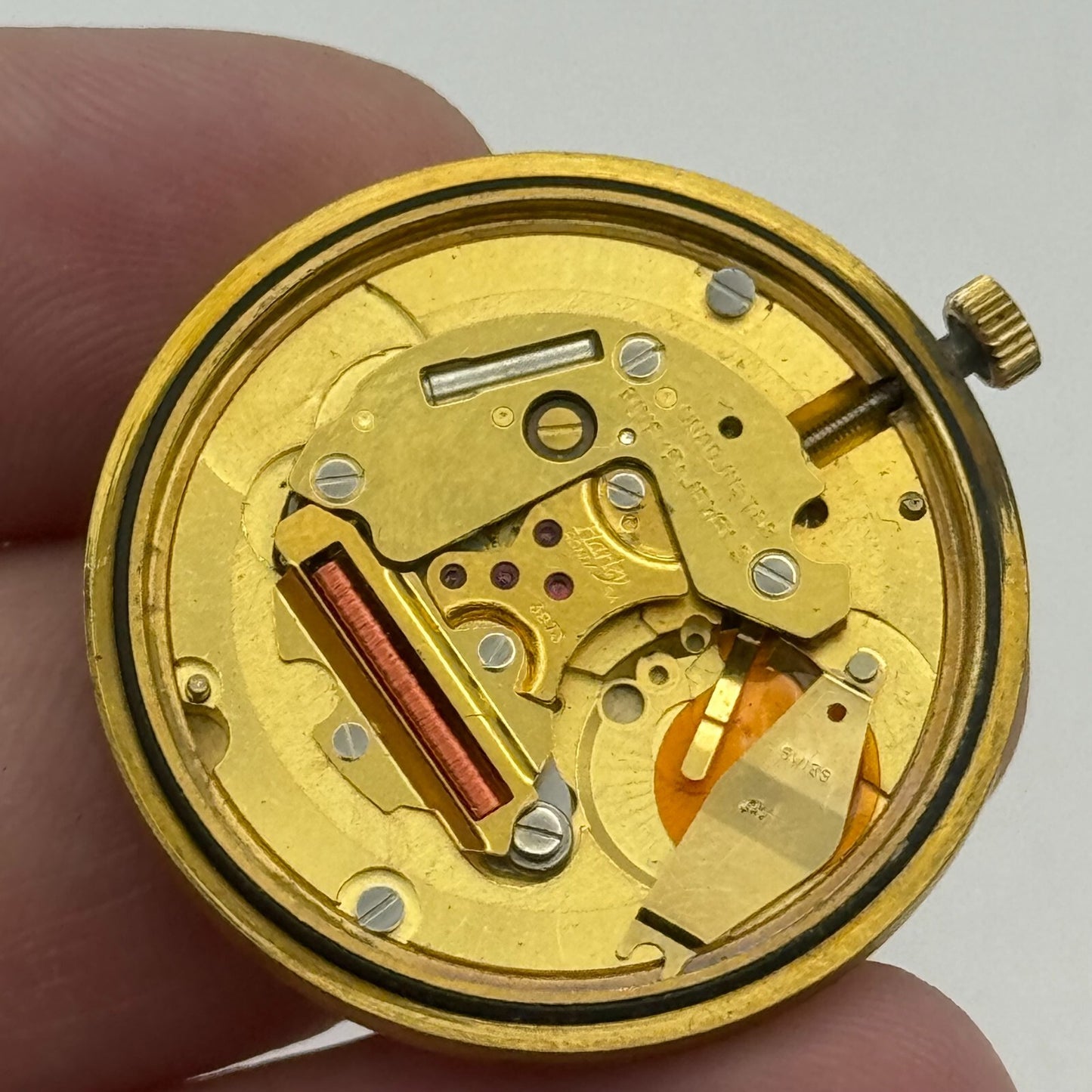 31.1mm Men’s Uno Harley Ronda 3873 Quartz Watch Movement Vintage PARTS SPARES