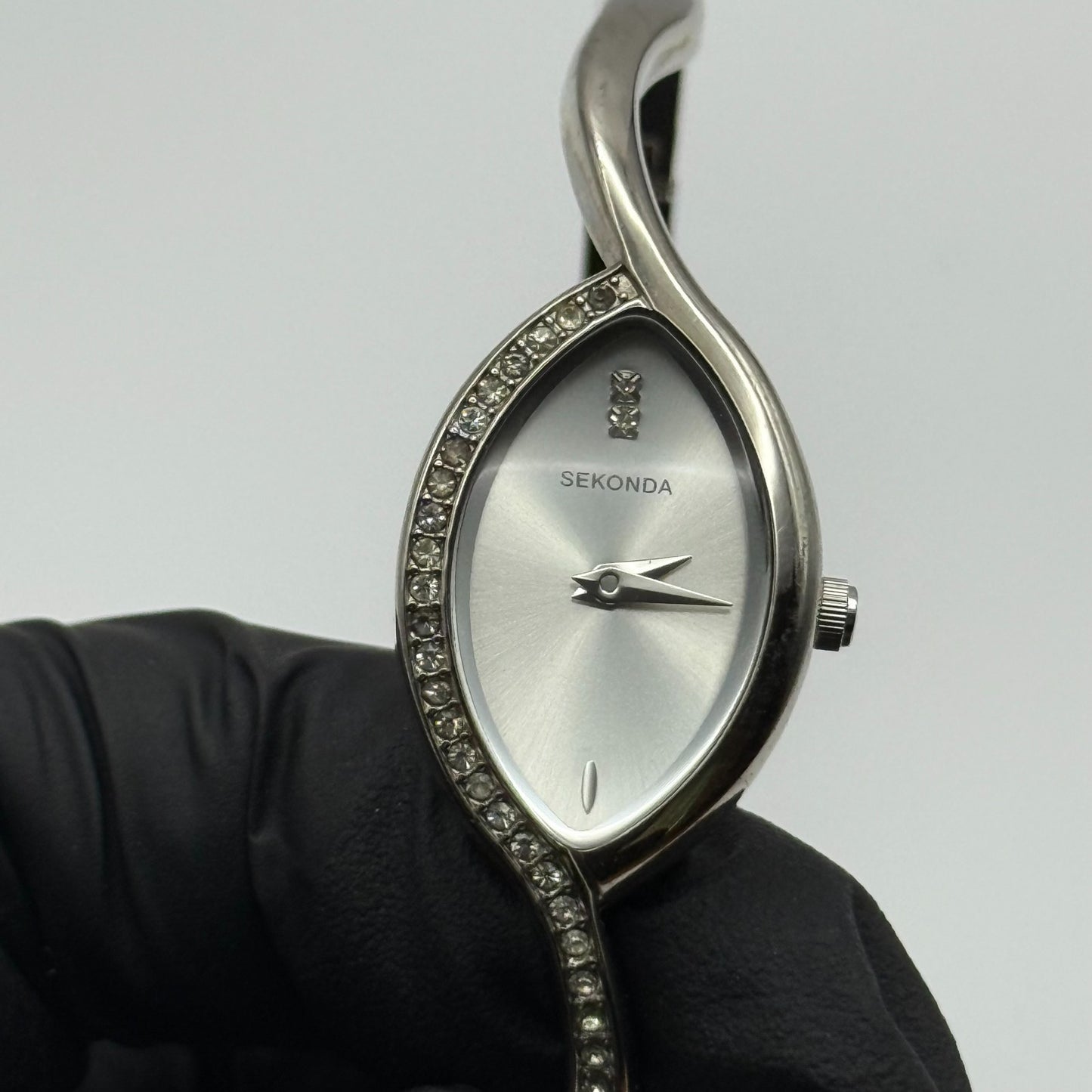 Sekonda Ladies Quartz Watch Crystal Accents Silver Tone Bracelet Working 17mm