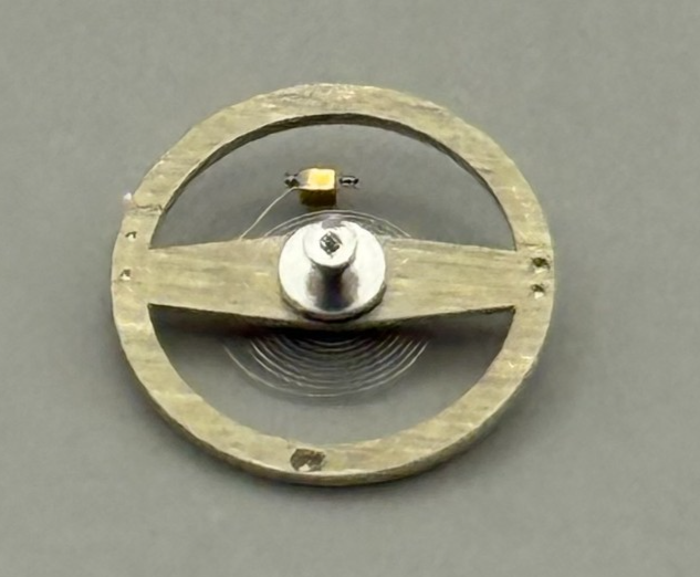 RL 8013 Balance Wheel Complete And Spring  8¾’’’ 1458 M Watch Movement Parts NOS