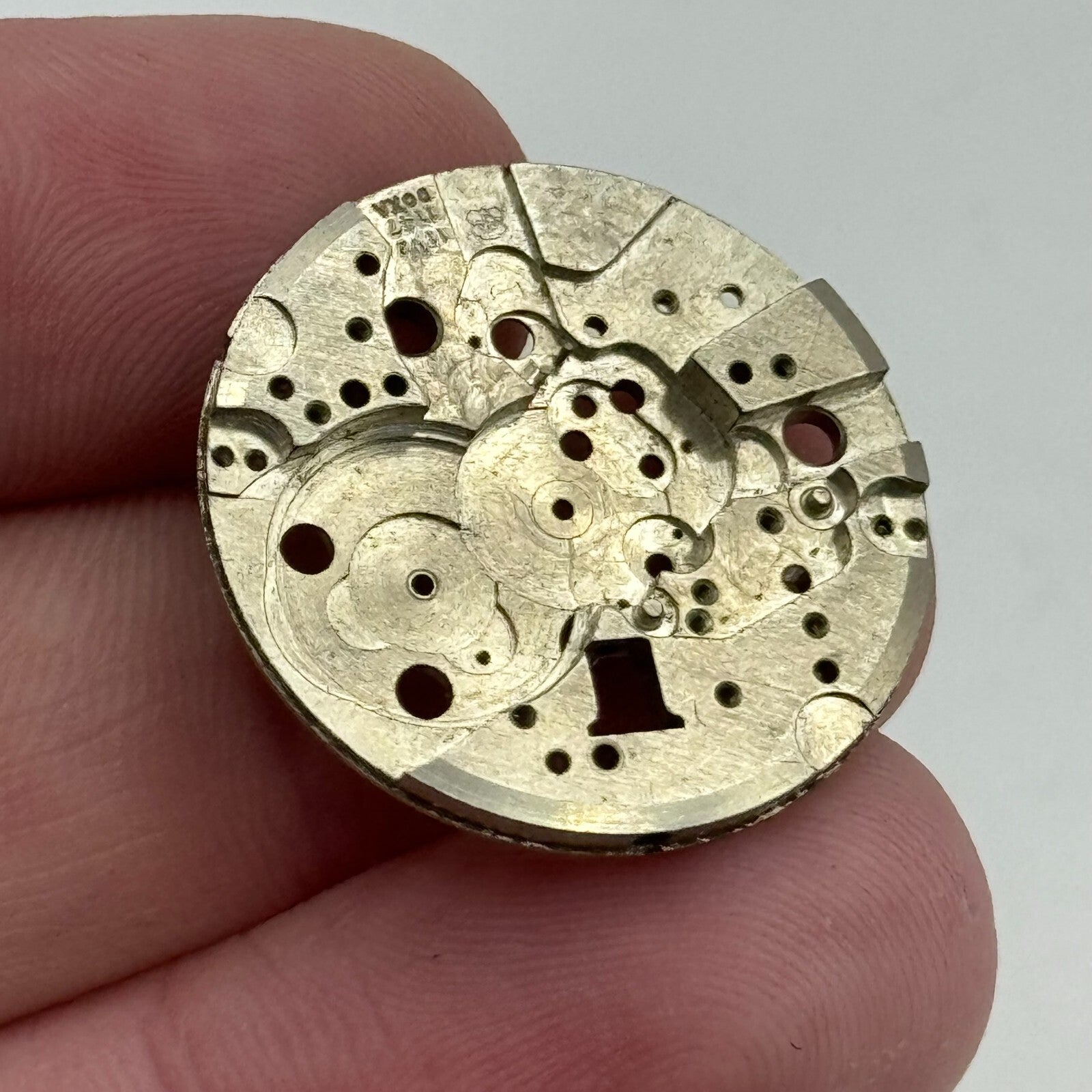 25.6mm Men's ETA 1147 Doxa 11 1/2 Manual Wind Watch Movement Main Plate PARTS