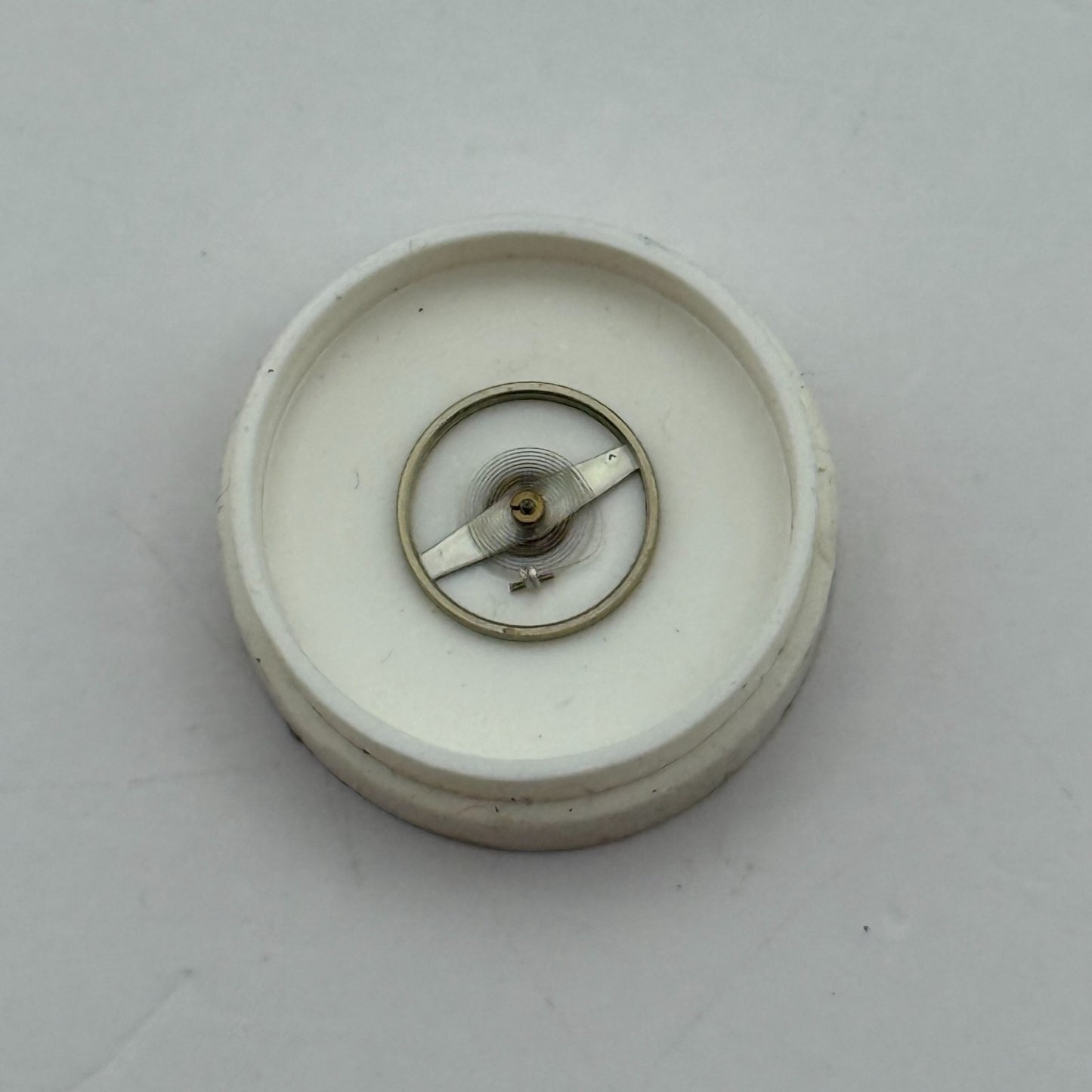 ST 69 Balance Complete And Spring 6 3/4–8’’’ 1155 Renata Watch Movement Parts