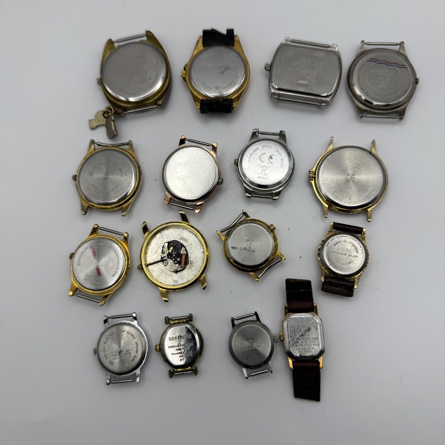 Bundle Of 16 Quartz Watches Modern / Vintage Untested Parts / Repair / Crafts