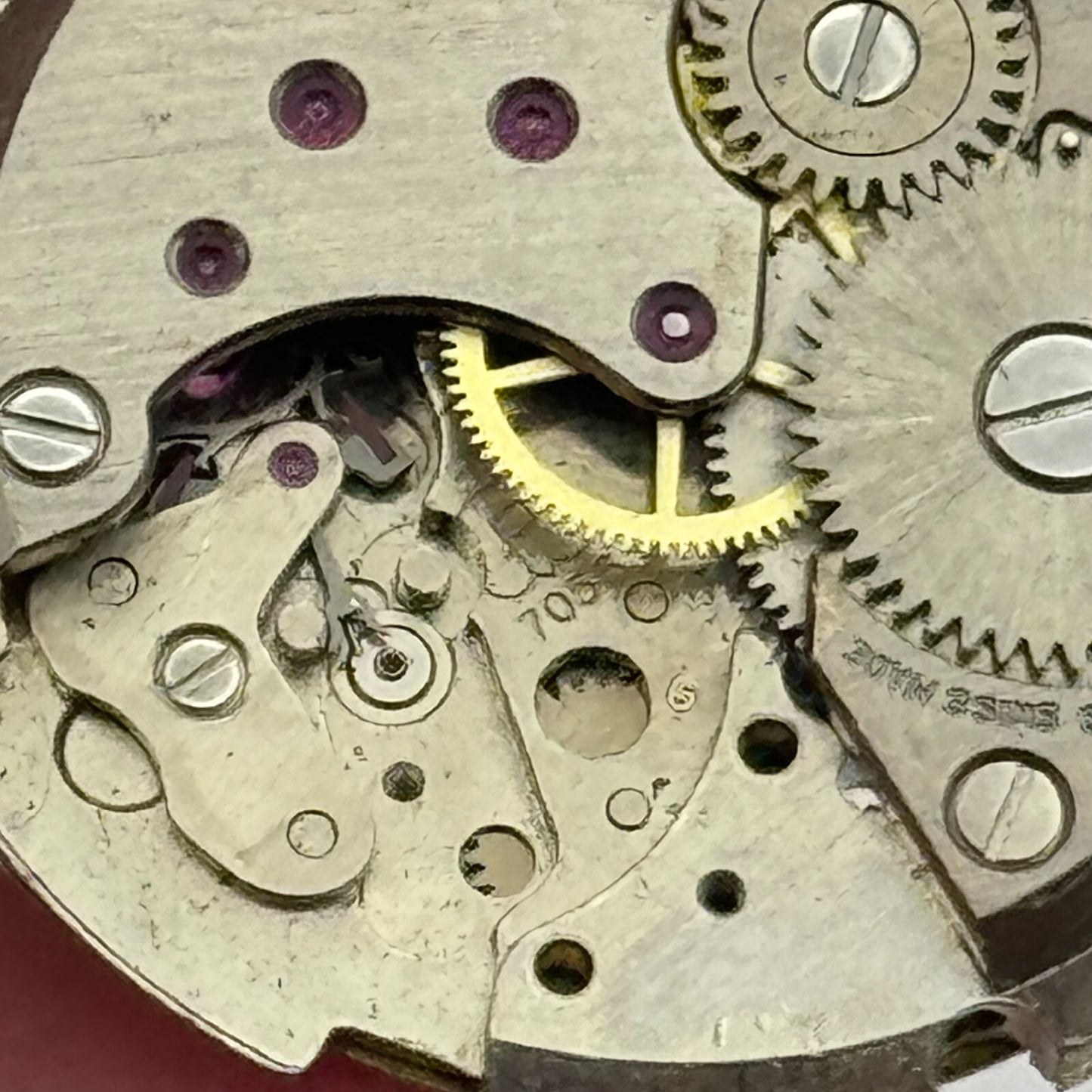 25.9mm Peseux 7056 Swiss Manual Wind 17 Jewels Watch Movement PARTS REPAIR SPARE