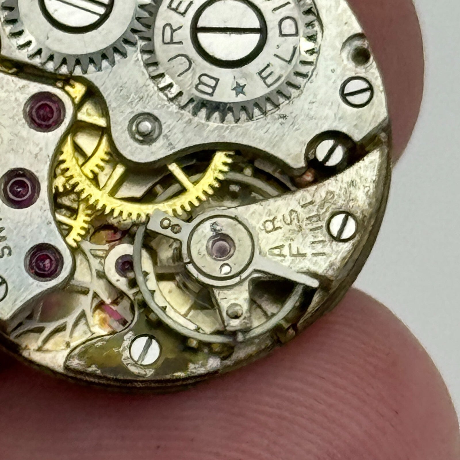 19.7mm Buren Eldis 15 Jewels Manual Wind Watch Movement Swiss Vintage PARTS