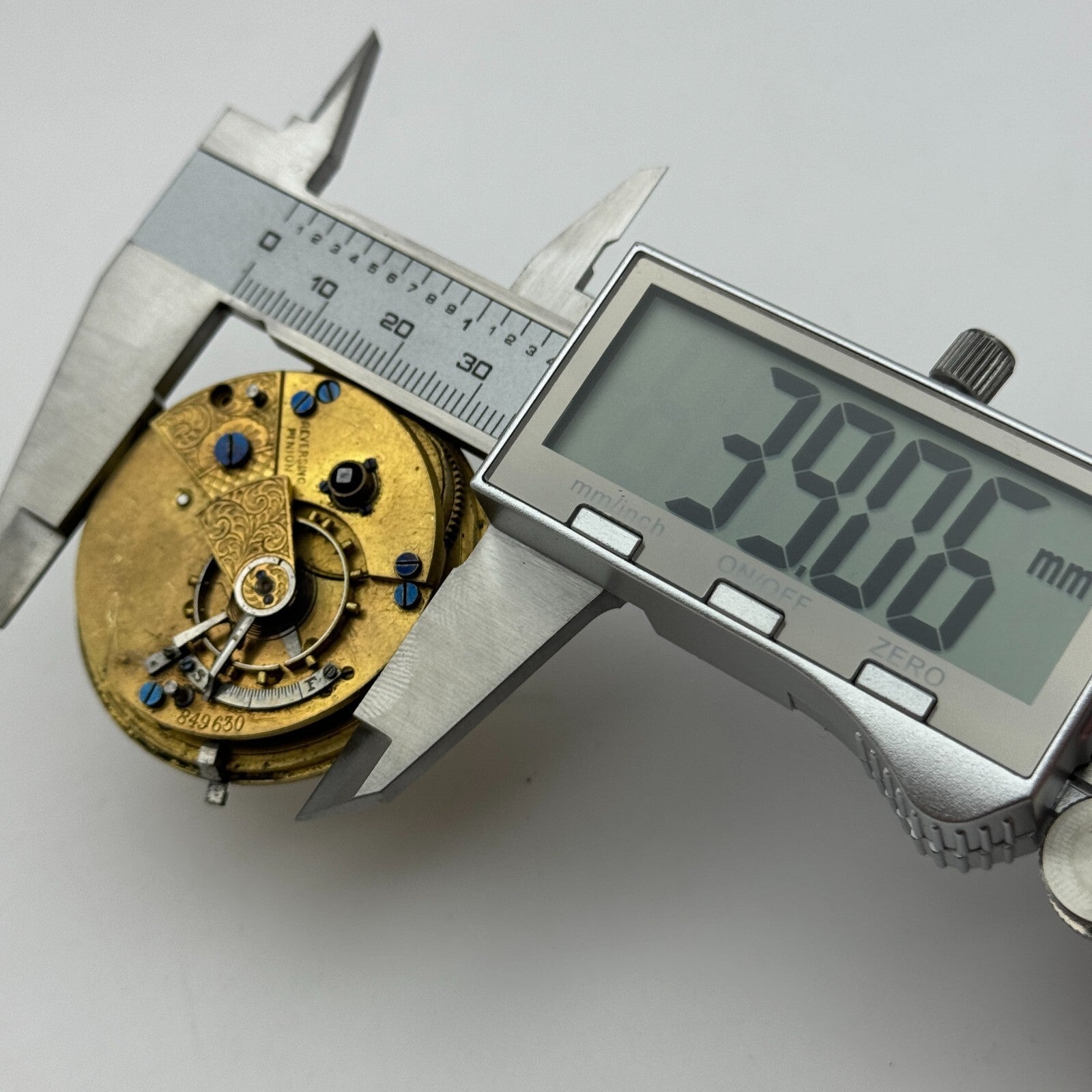 44.6mm Antique Reversing Pinion Key Wound English Pocket Watch Movement PARTS