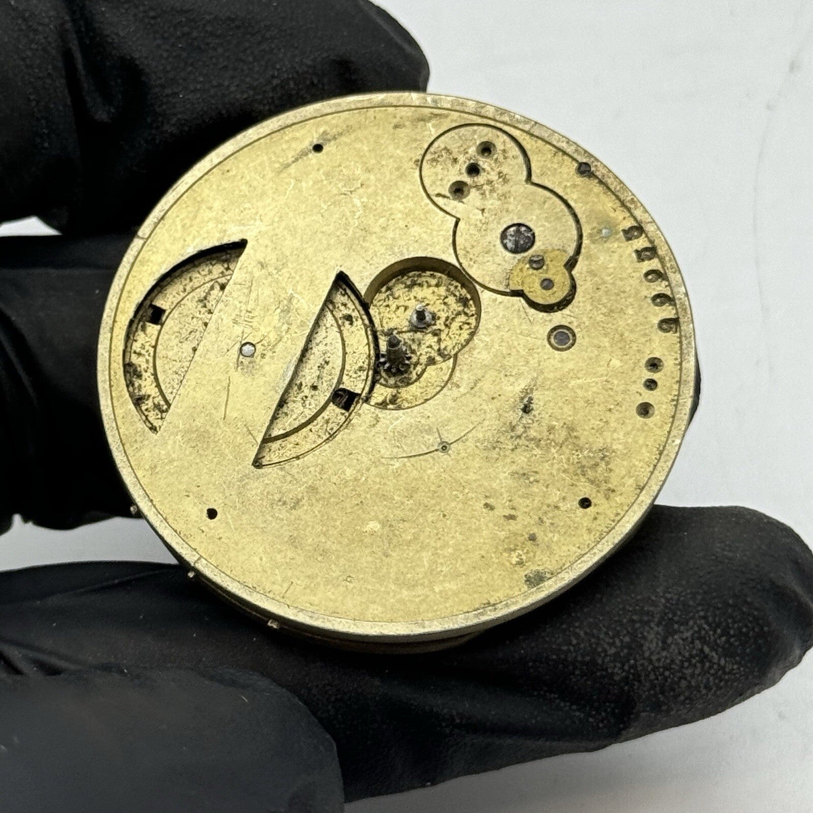 40.6mm H Nathan & Co Geneve Key Wound Antique Pocket Watch Movement FOR PARTS