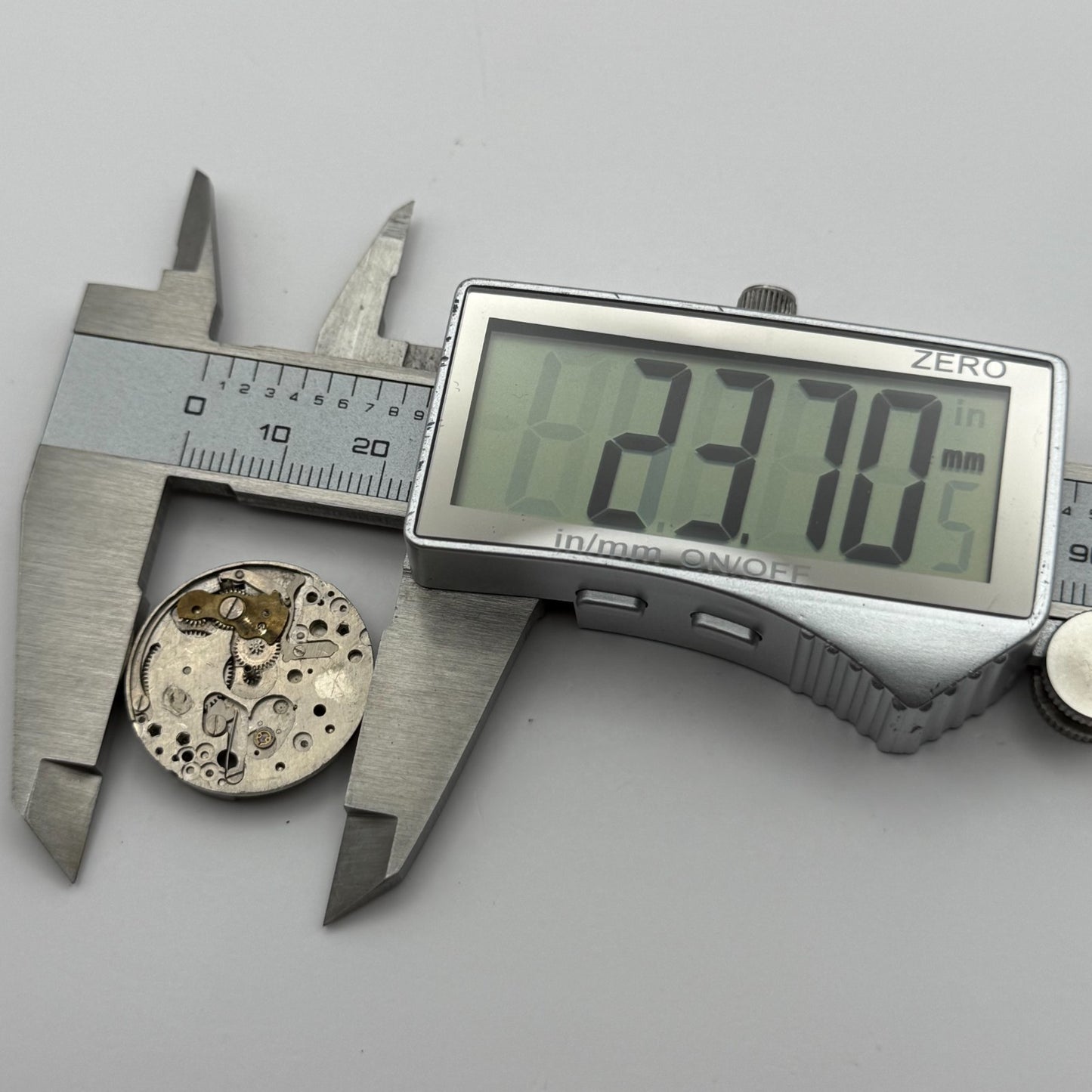 EB 1553 Watch Movement Ingersoll Manual Wind Vintage Swiss Parts Repair 23.7mm