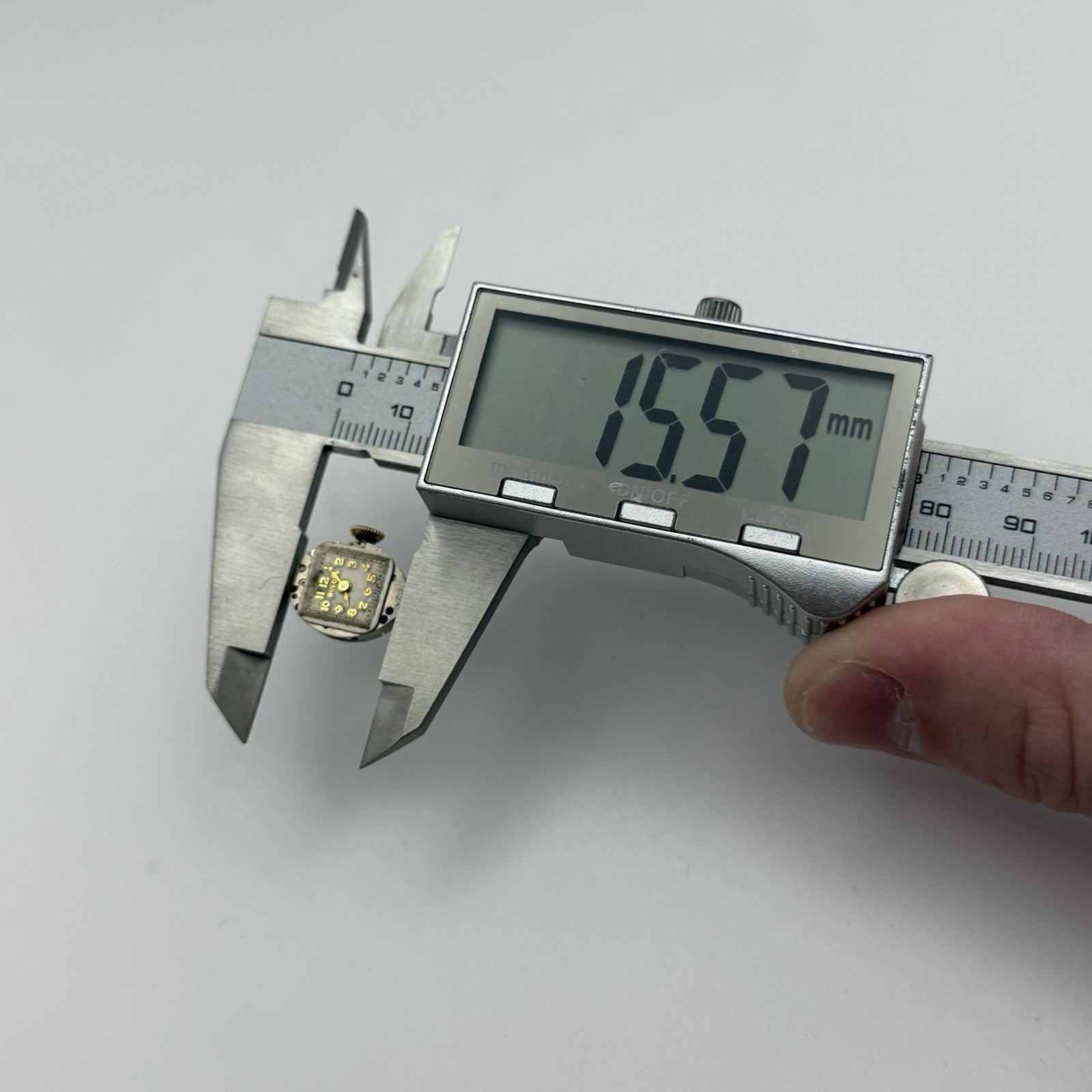 Bulova 5AC Ladies Manual Wind Watch Movement Vintage Swiss PARTS REPAIR 13.1mm