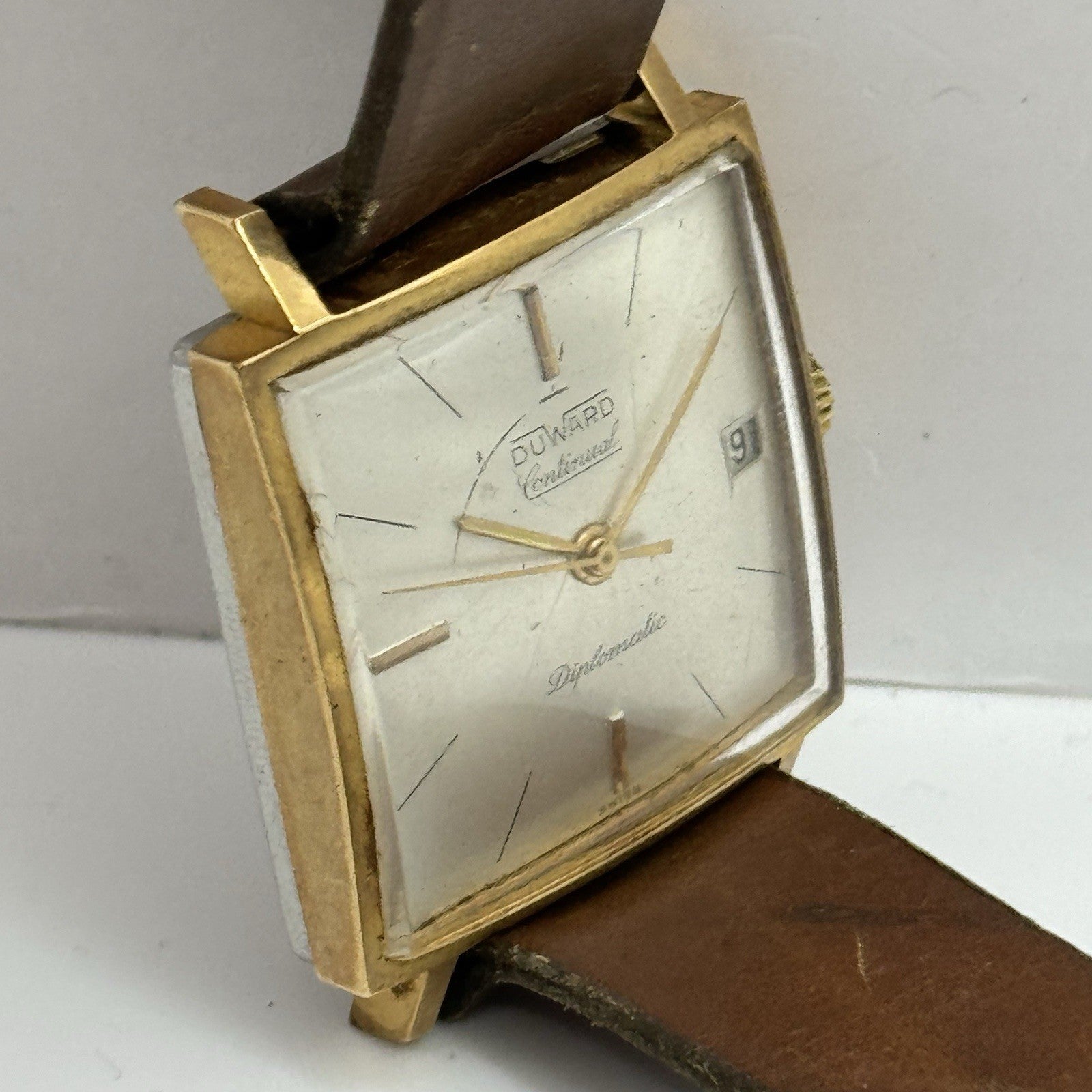 28mm Duward Diplomatic ETA 2472 Automatic Square Vintage Watch RESTORE PARTS