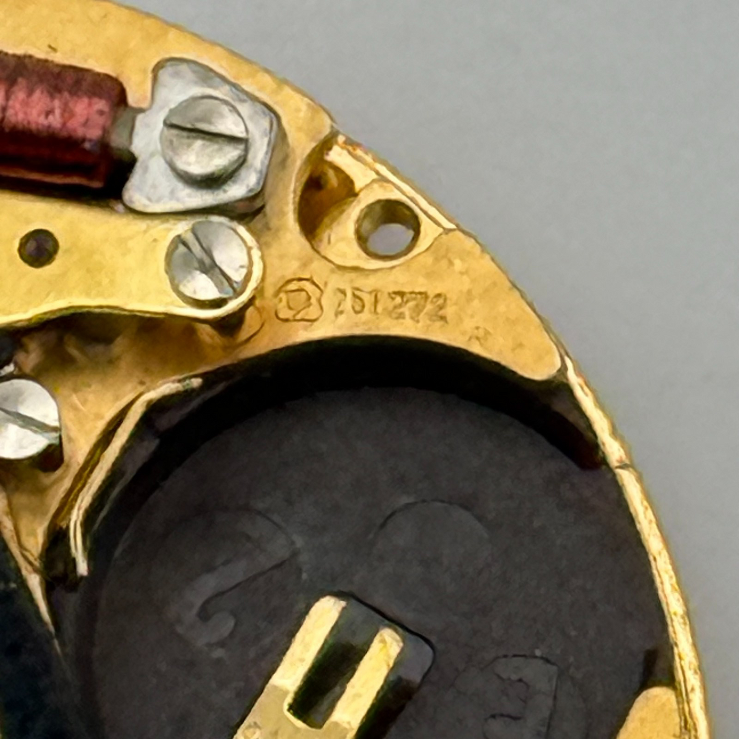 ETA ESA 251.272 Quartz Watch Movement Men’s Vintage Swiss Parts Repair 30.5mm