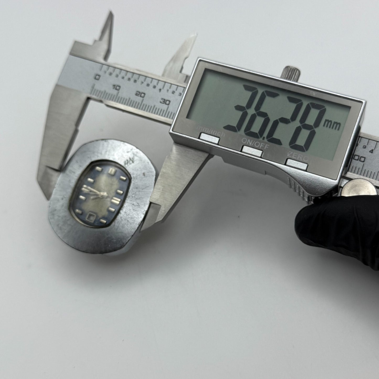 36mm Men’s Vintage Cronel Shock Protected Date Dial Swiss Watch PARTS REPAIR