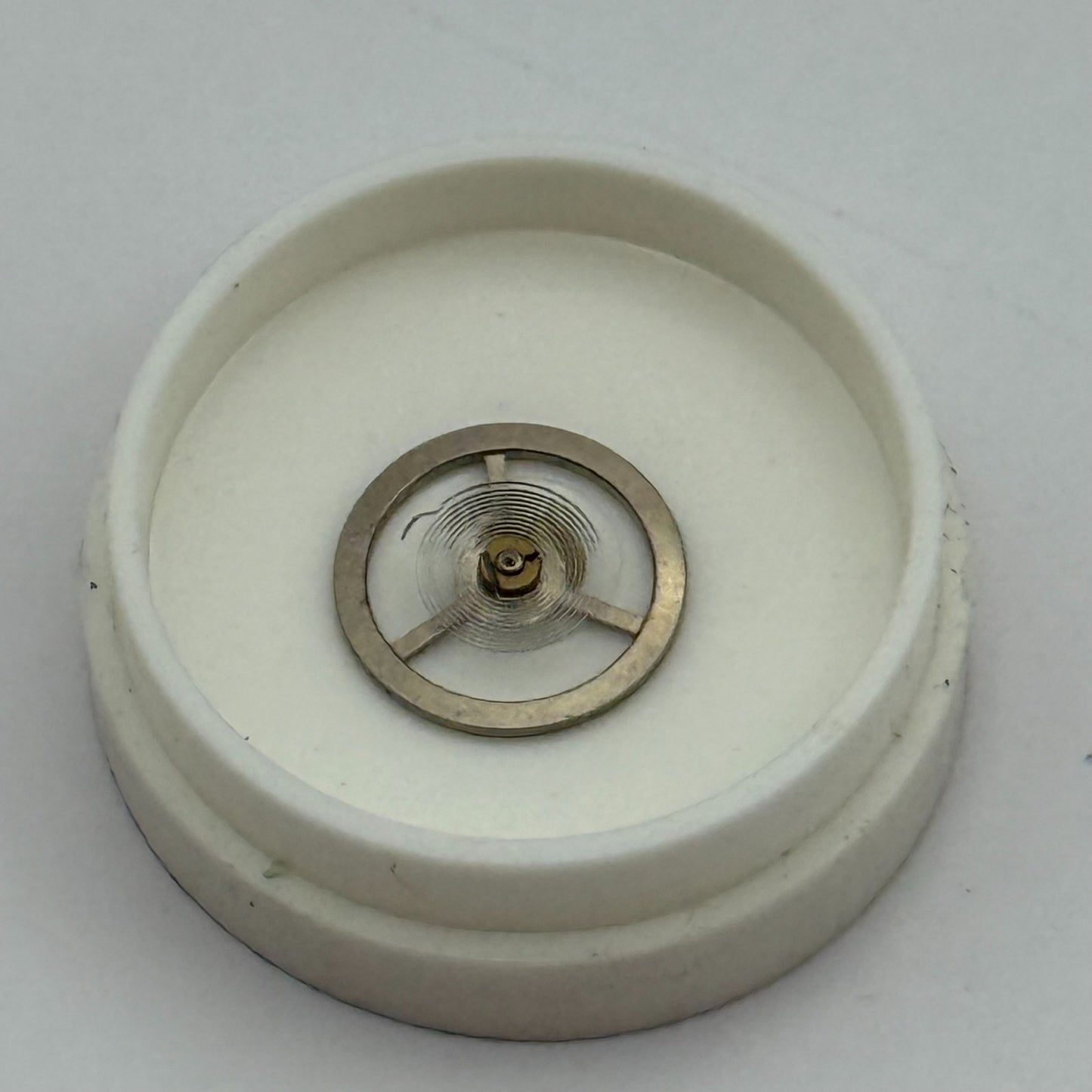 EB 8320 8321 8330 Balance Wheel Complete And Spring 6¾’’’ 1596 M Watch Movement