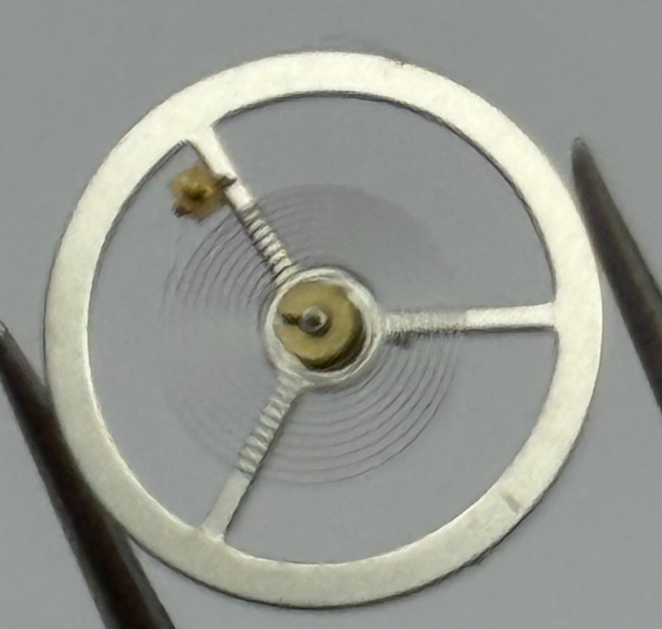 Brac 500 Balance Wheel Complete And Spring Renata 1636 Watch Movement Parts NOS