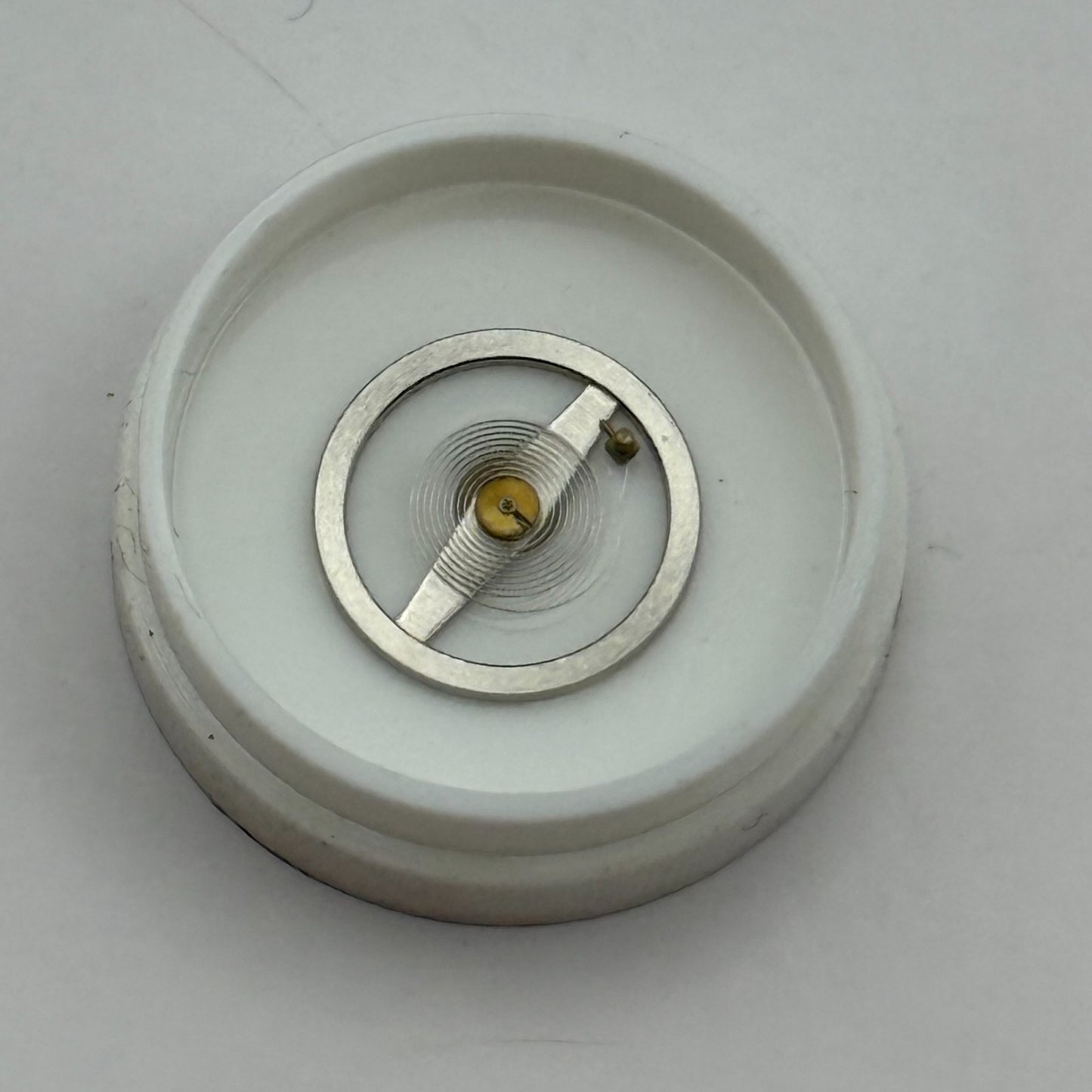 RL RAX 1013 1237 Balance Wheel Complete And Spring 1679 M Watch Movement Parts