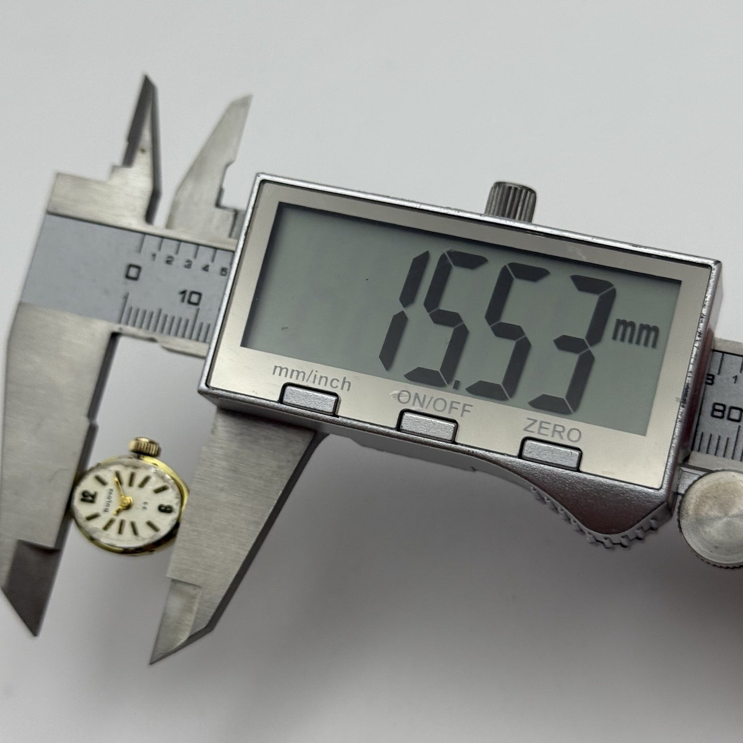 13.1mm Running Vintage Ladies Bulova 5BD Manual Wind Swiss Watch Movement PARTS