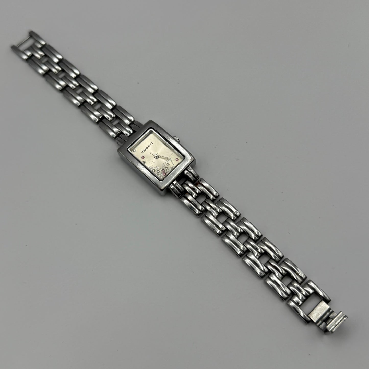 Hamnett Ladies Quartz Watch Butterfly Dial Silver Tone Bracelet Working 19mm