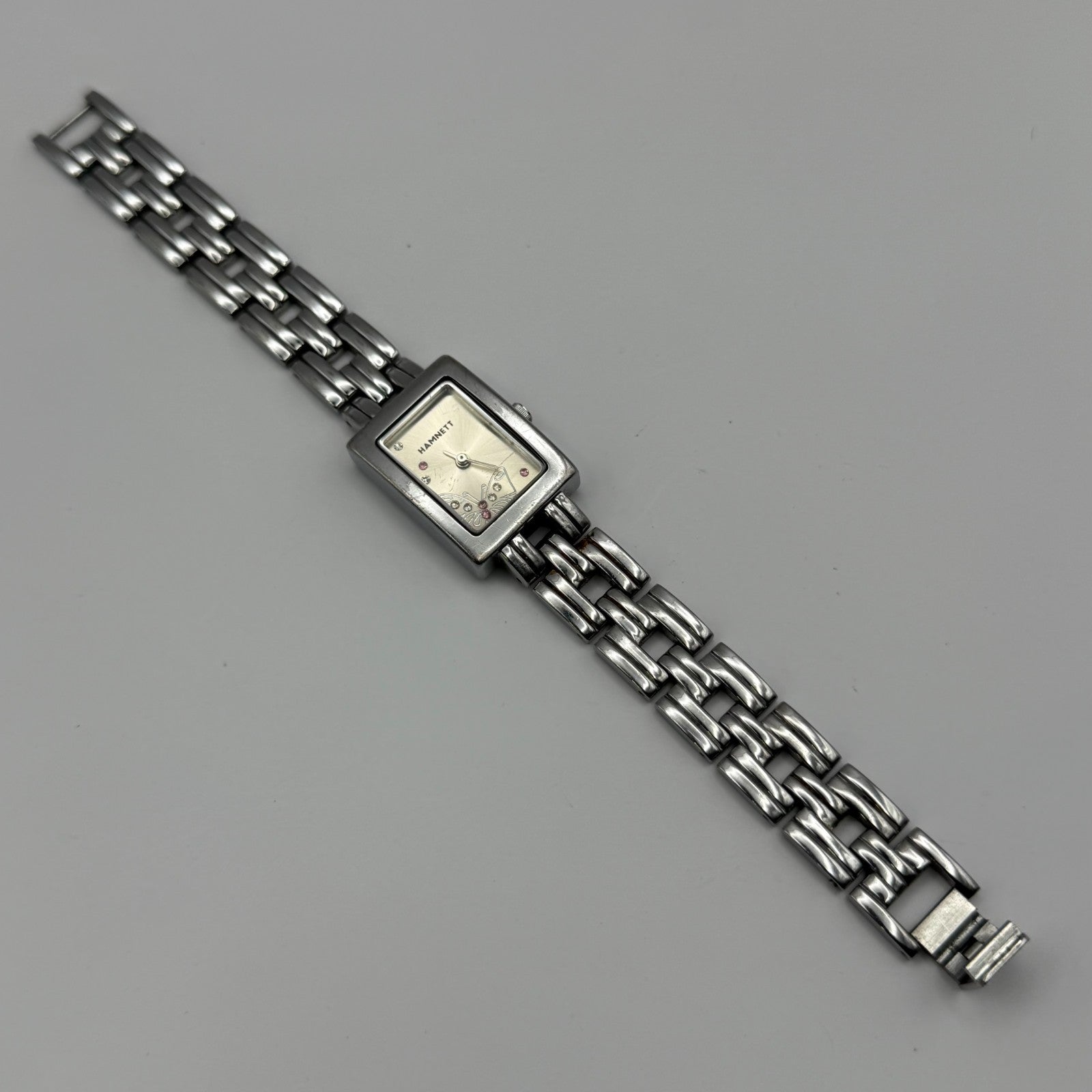 Hamnett Ladies Quartz Watch Butterfly Dial Silver Tone Bracelet Working 19mm