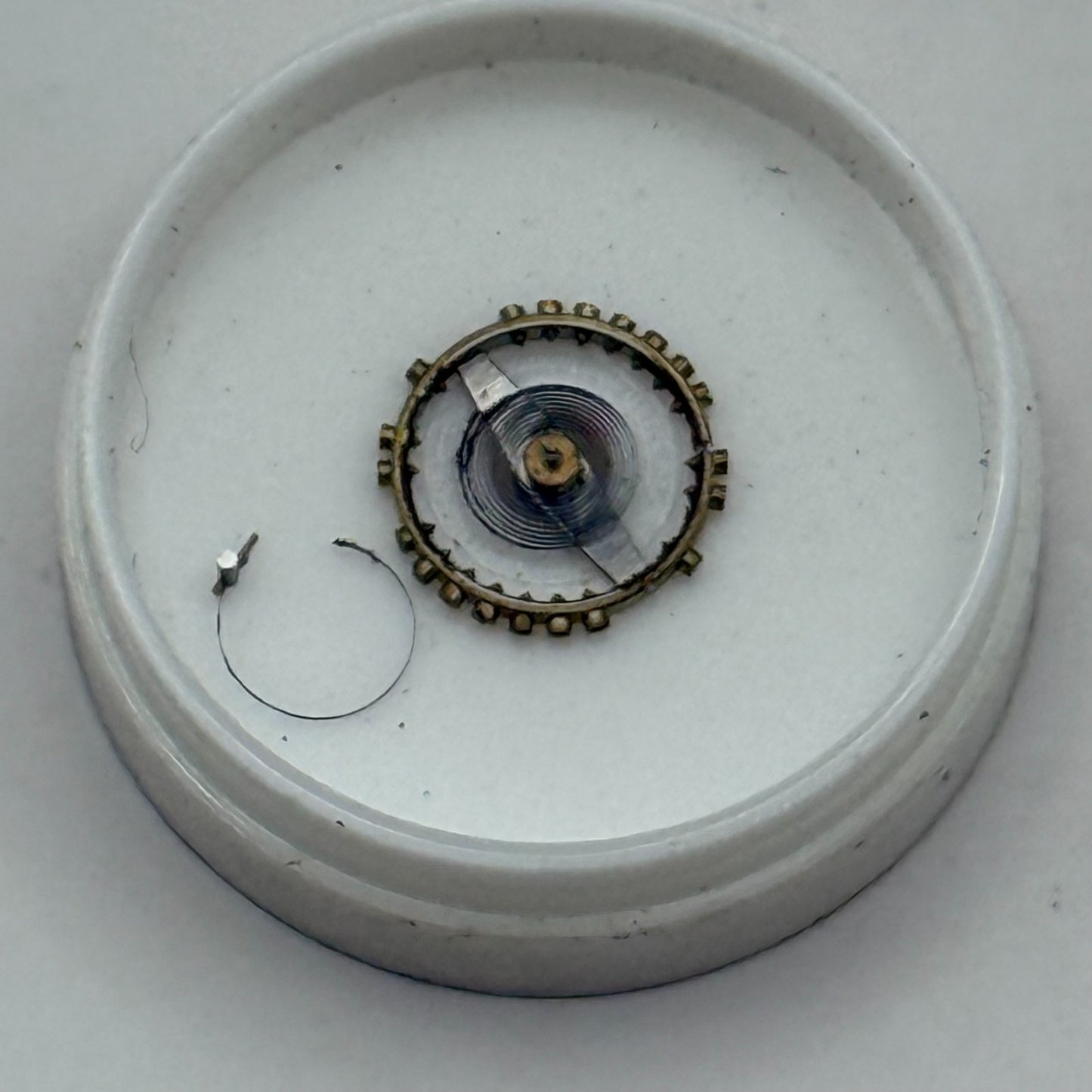 ETA 651 Balance Complete 4 1/4''' Renata 141 Watch Movement Parts DAMAGED