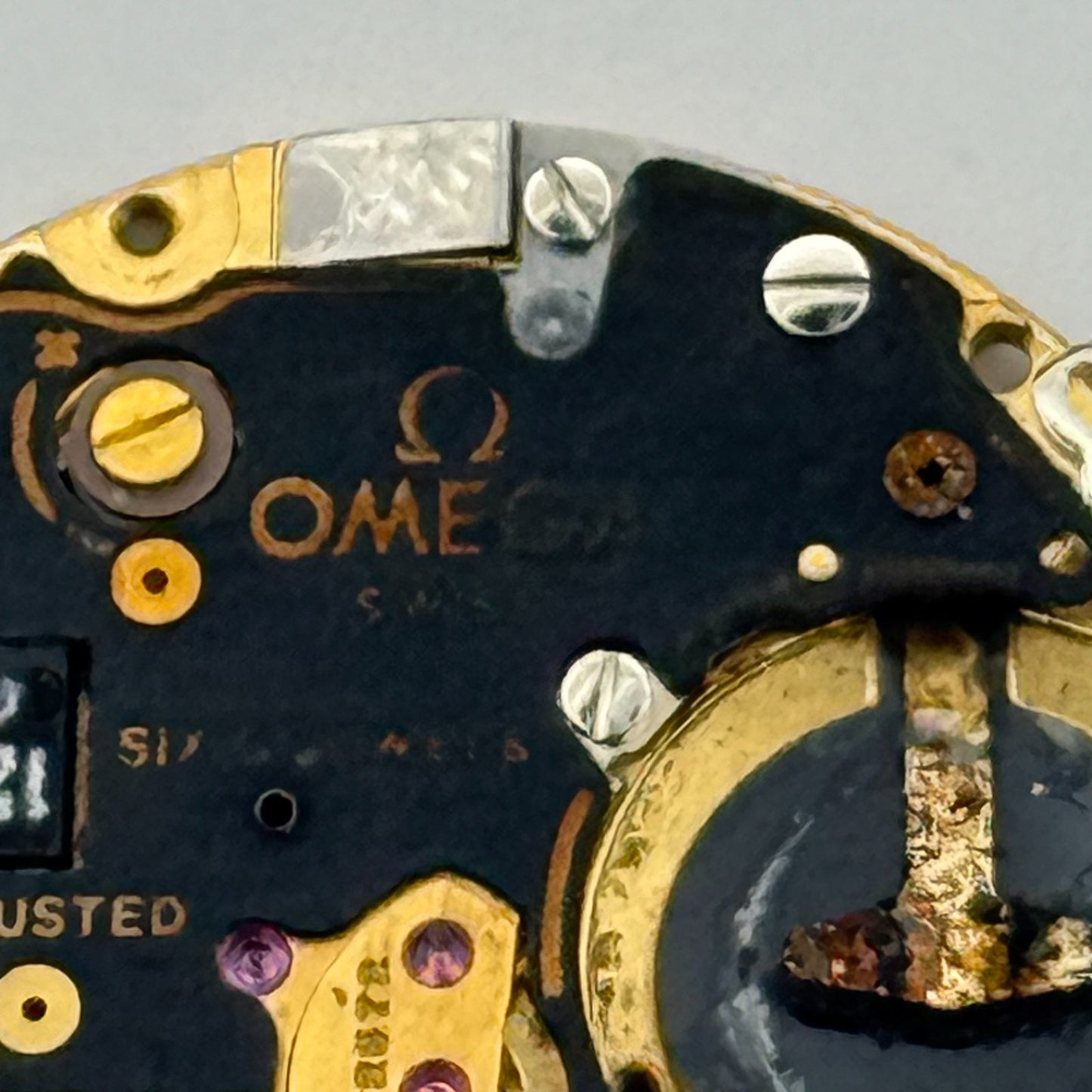 Omega 1434 Quartz Watch Movement 6 Jewels Swiss Vintage Parts Repair 23.8mm