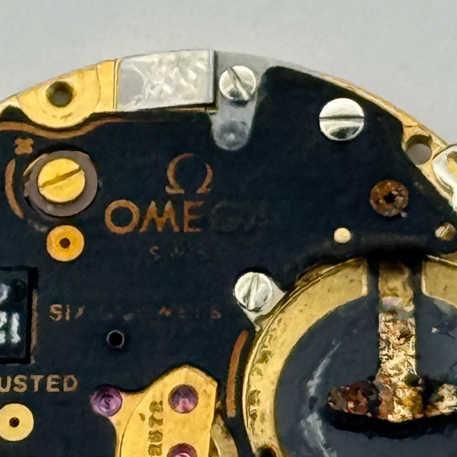Omega 1434 Quartz Watch Movement 6 Jewels Swiss Vintage Parts Repair 23.8mm