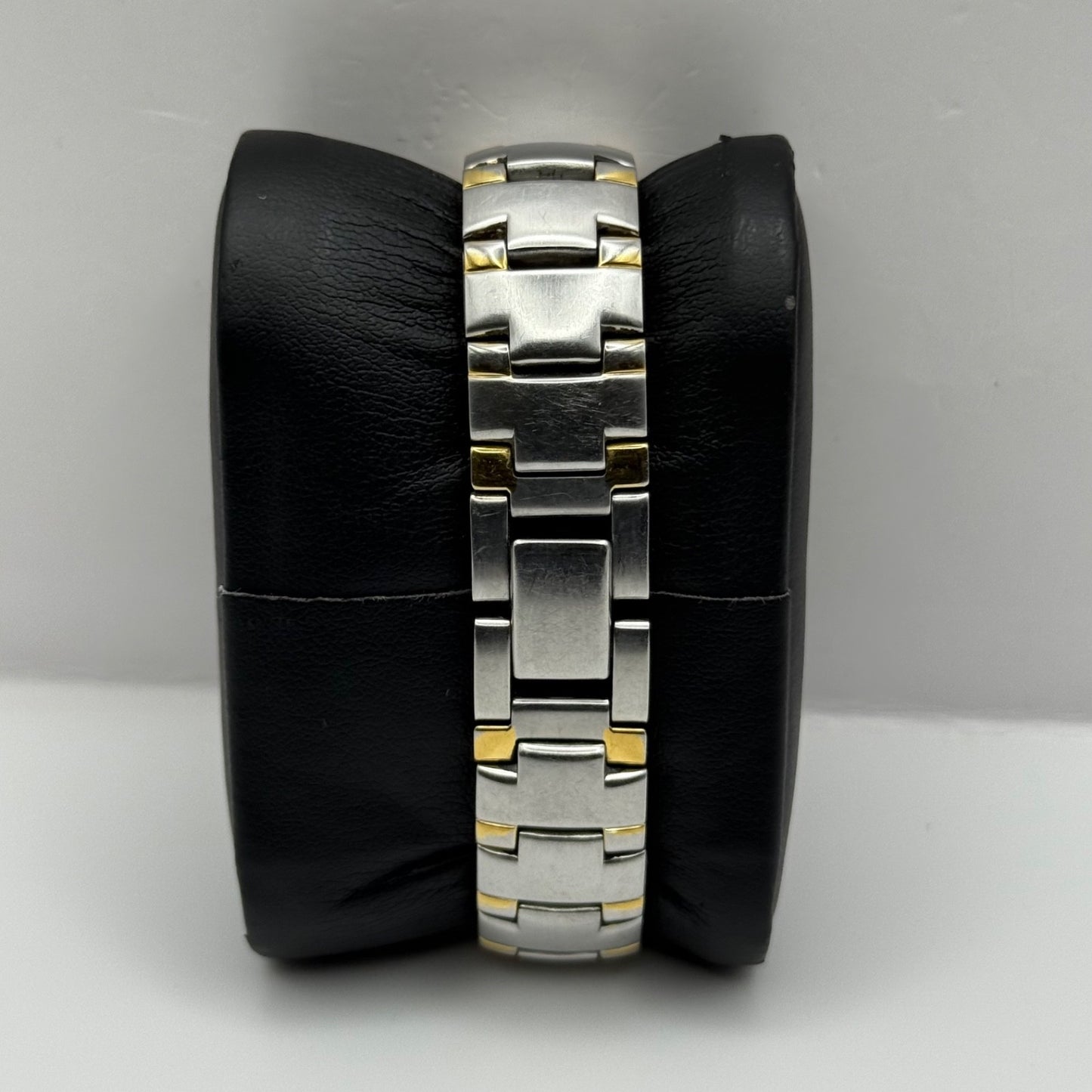 Vintage Pulsar Quartz Watch V701-X316 Two Tone Bracelet Working New Battery 27m