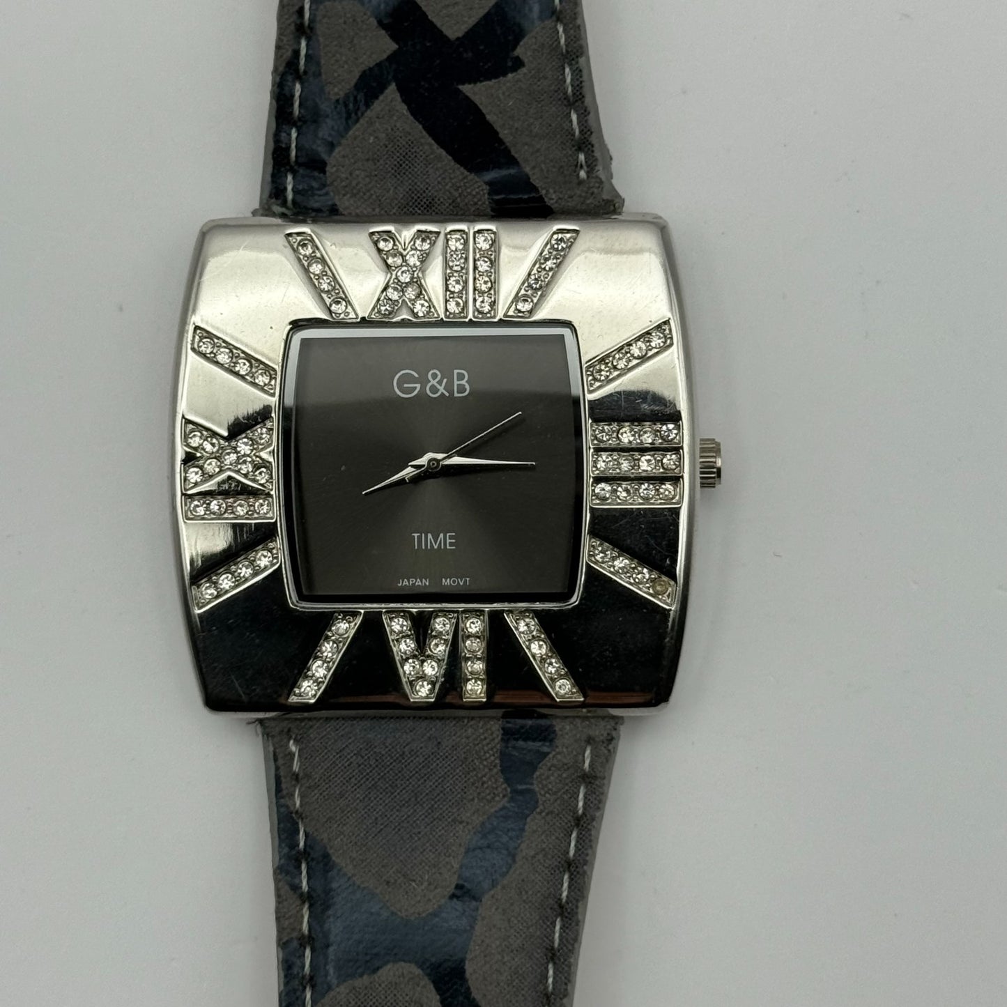 G&B Time Fashion Ladies Quartz Watch Crystal Accents Leather Strap Working 42mm