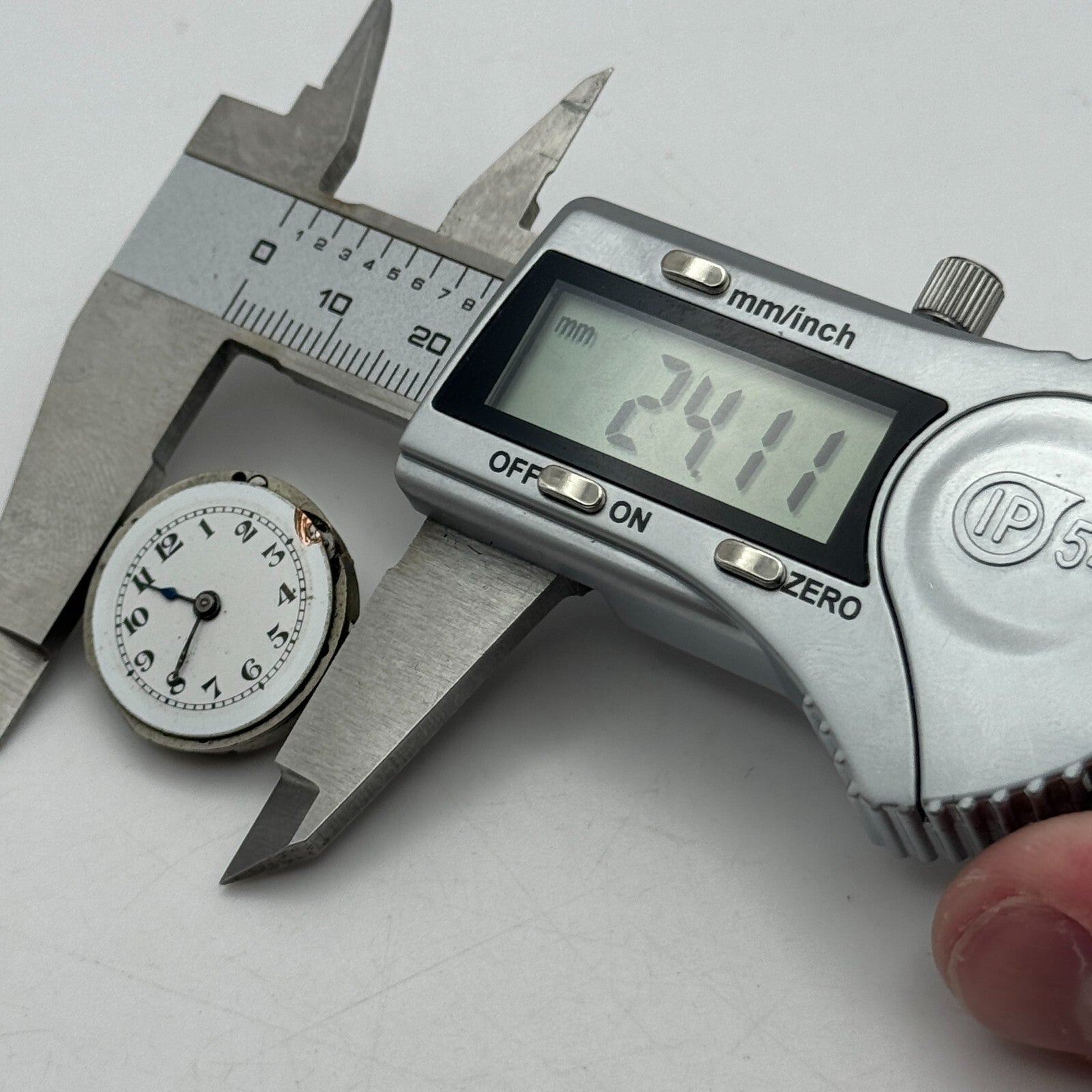 24.1mm Unidentified Manual Wind Trench Watch Movement Dial Hands Vintage PARTS