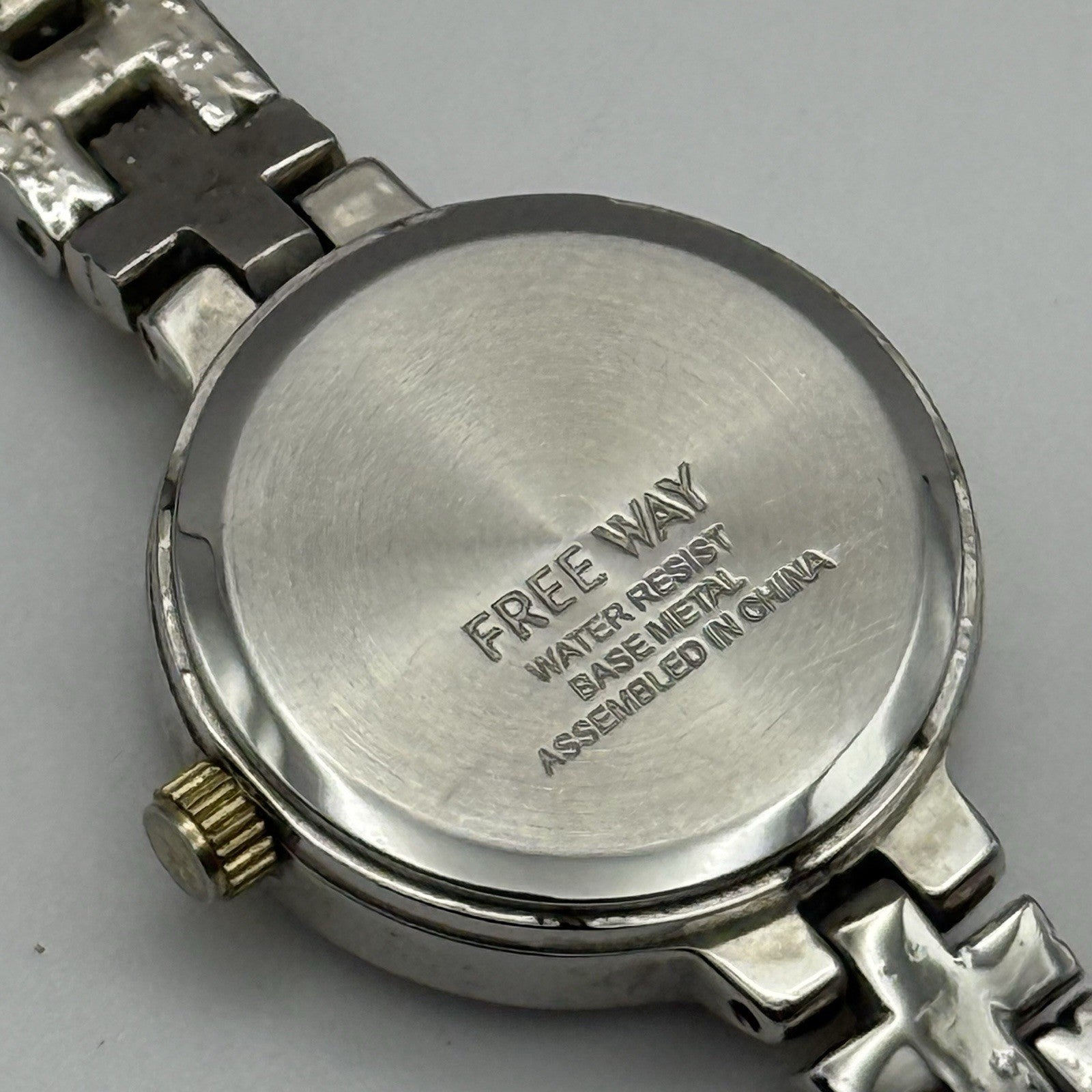 22mm Working Vintage Ladies Citizen Freeway Two Tone Quartz Watch DAMAGED CLASP