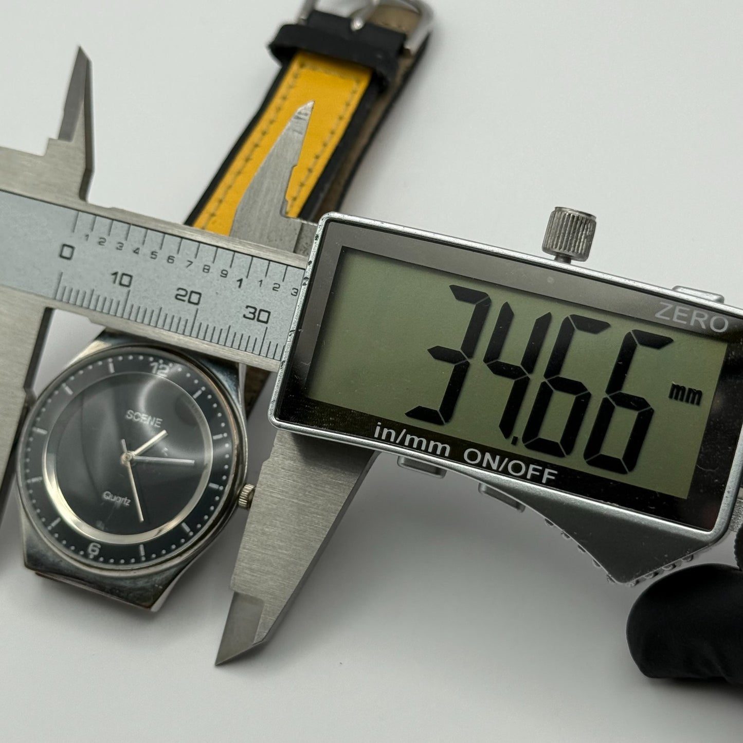 Scene Ladies Quartz Watch Black Dial Yellow Leather Strap Working 32mm