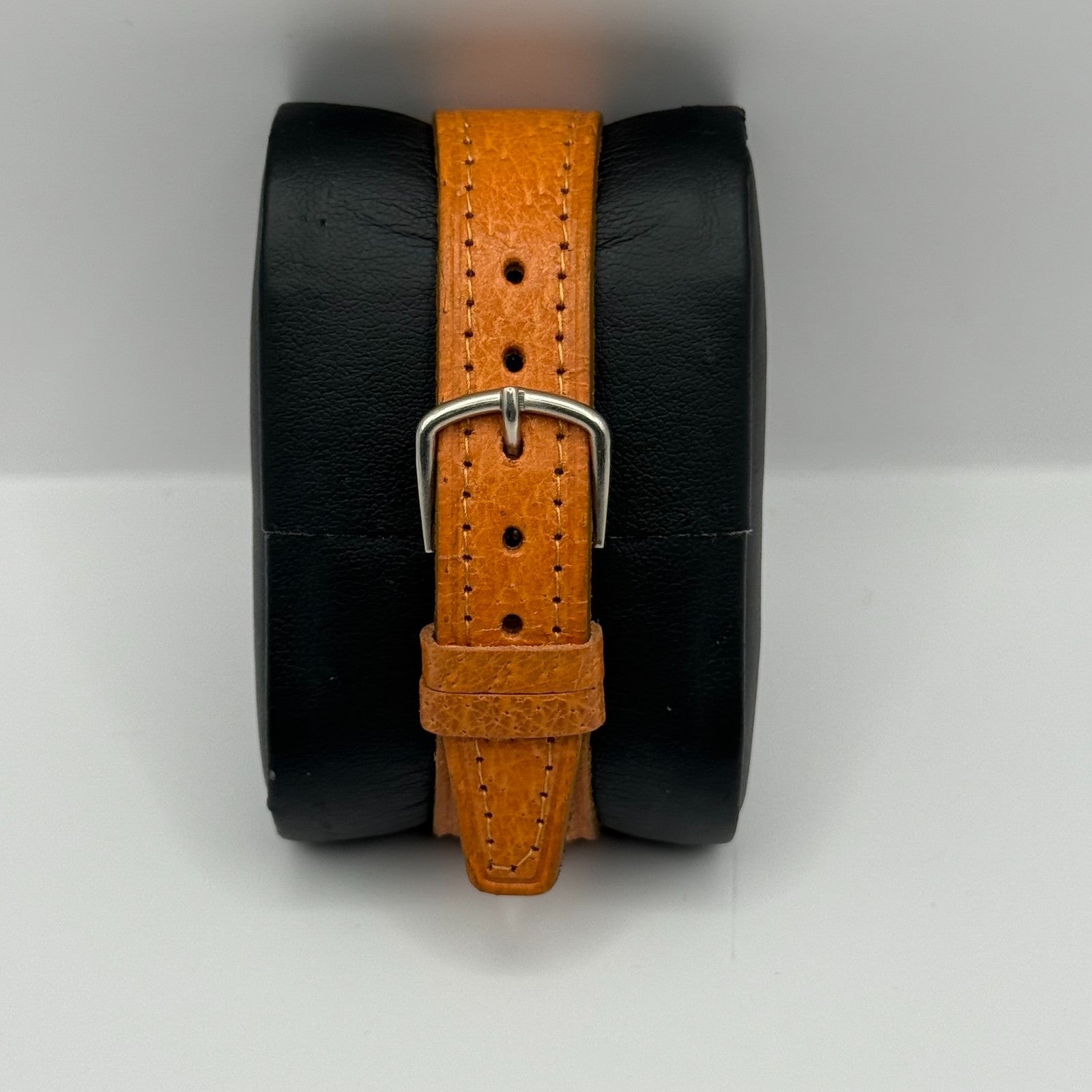 Claude Valentini Series 3000 Men's Quartz Watch Tan Leather Strap Working 36mm