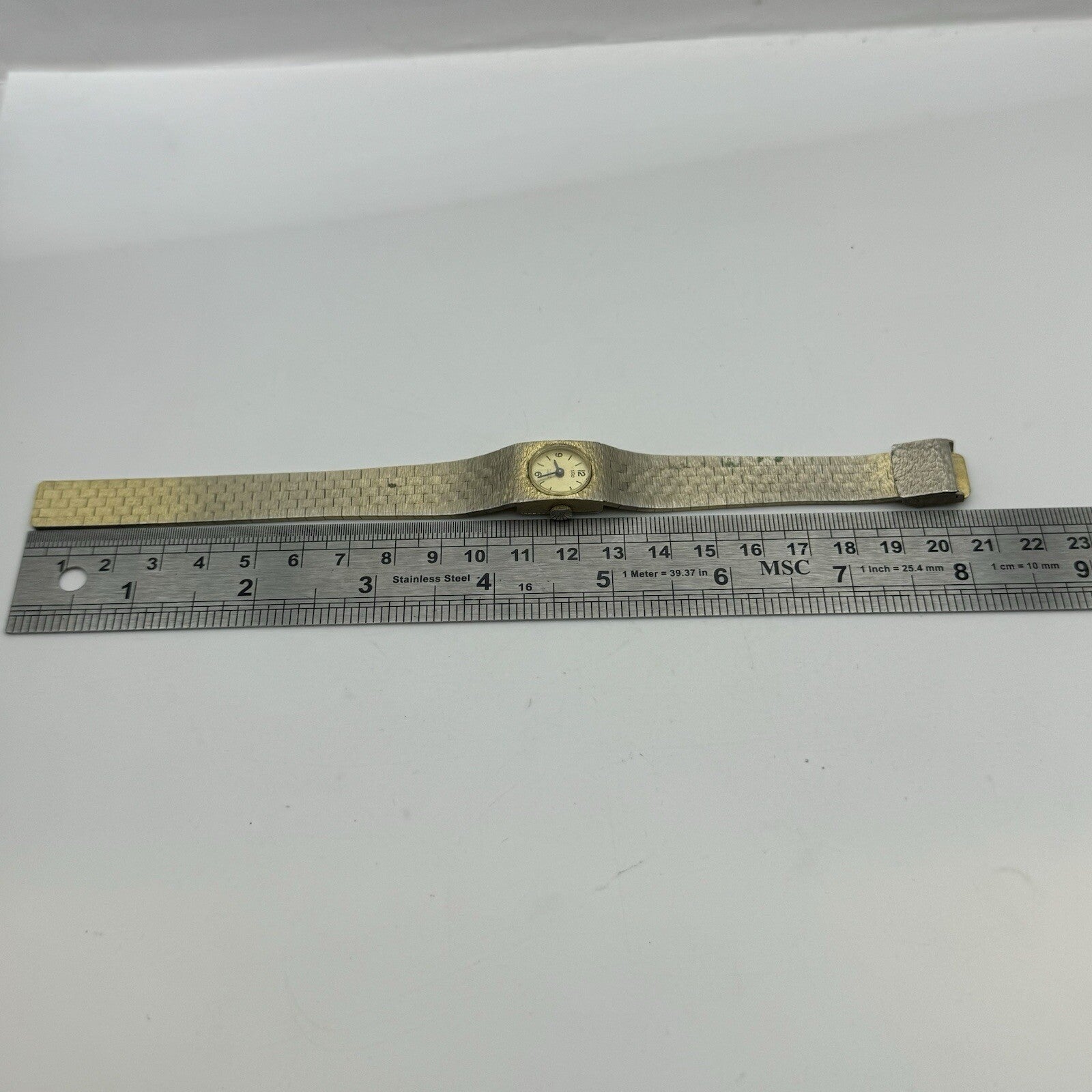 16mm Ladies Siglo Full Lever Faded Gold Manual Wind Vintage Watch 2 Mins Fast