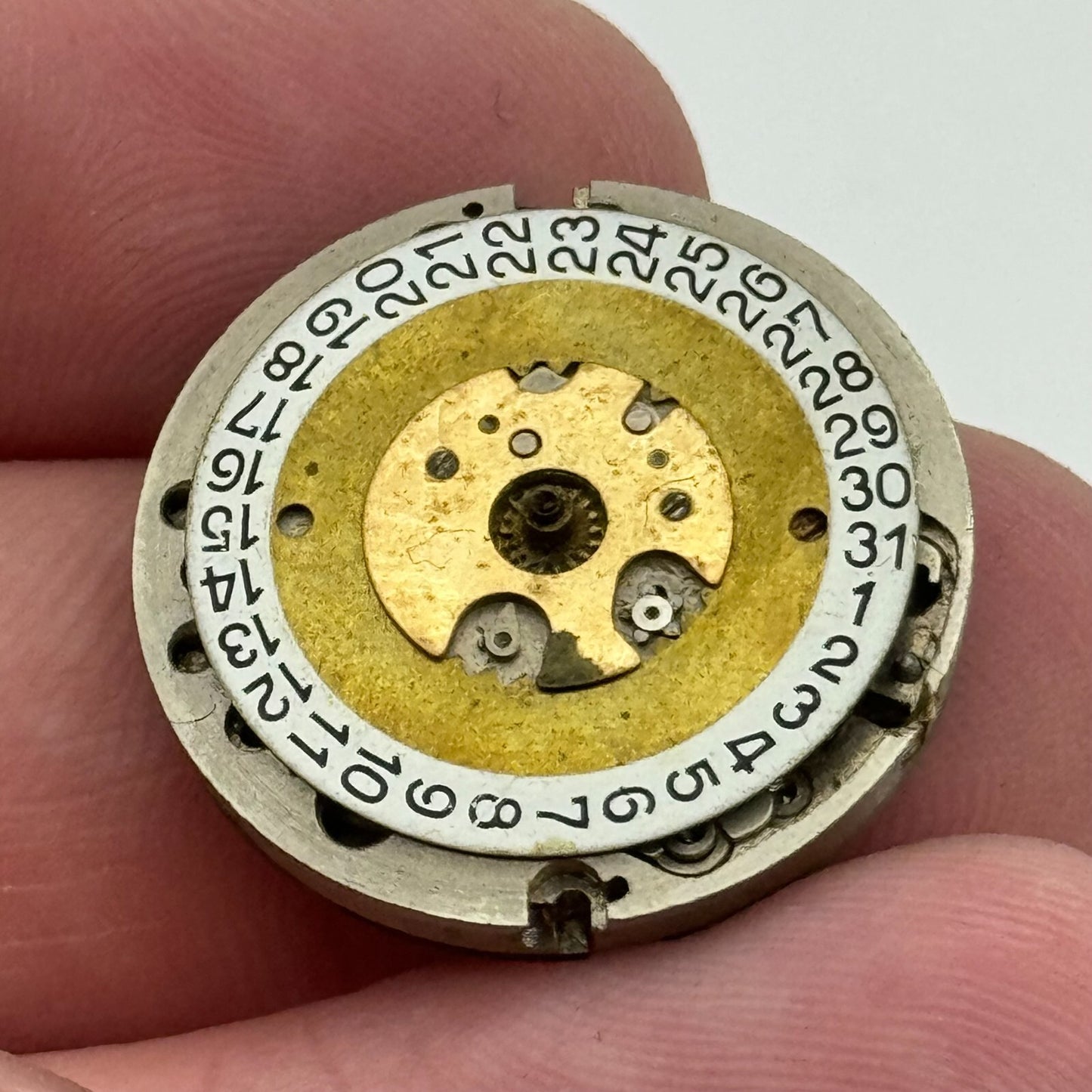 23.8mm F.Mauthe 612 German Manual Wind 17 Jewels Watch Movement Vintage PARTS
