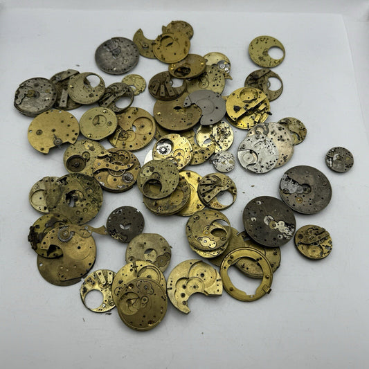 770 Grams Job Lot Of Pocket Watch Movements Parts For Spares / Repairs / Parts