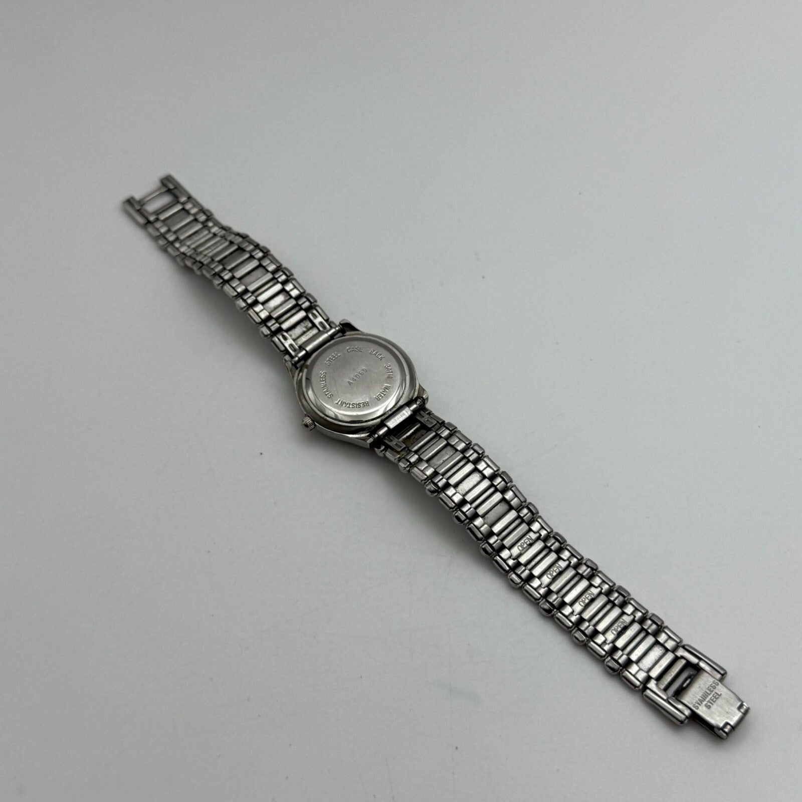 25mm Working Ladies Britania 30m Silver Tone Roman Numeral Quartz Watch 6 Inches