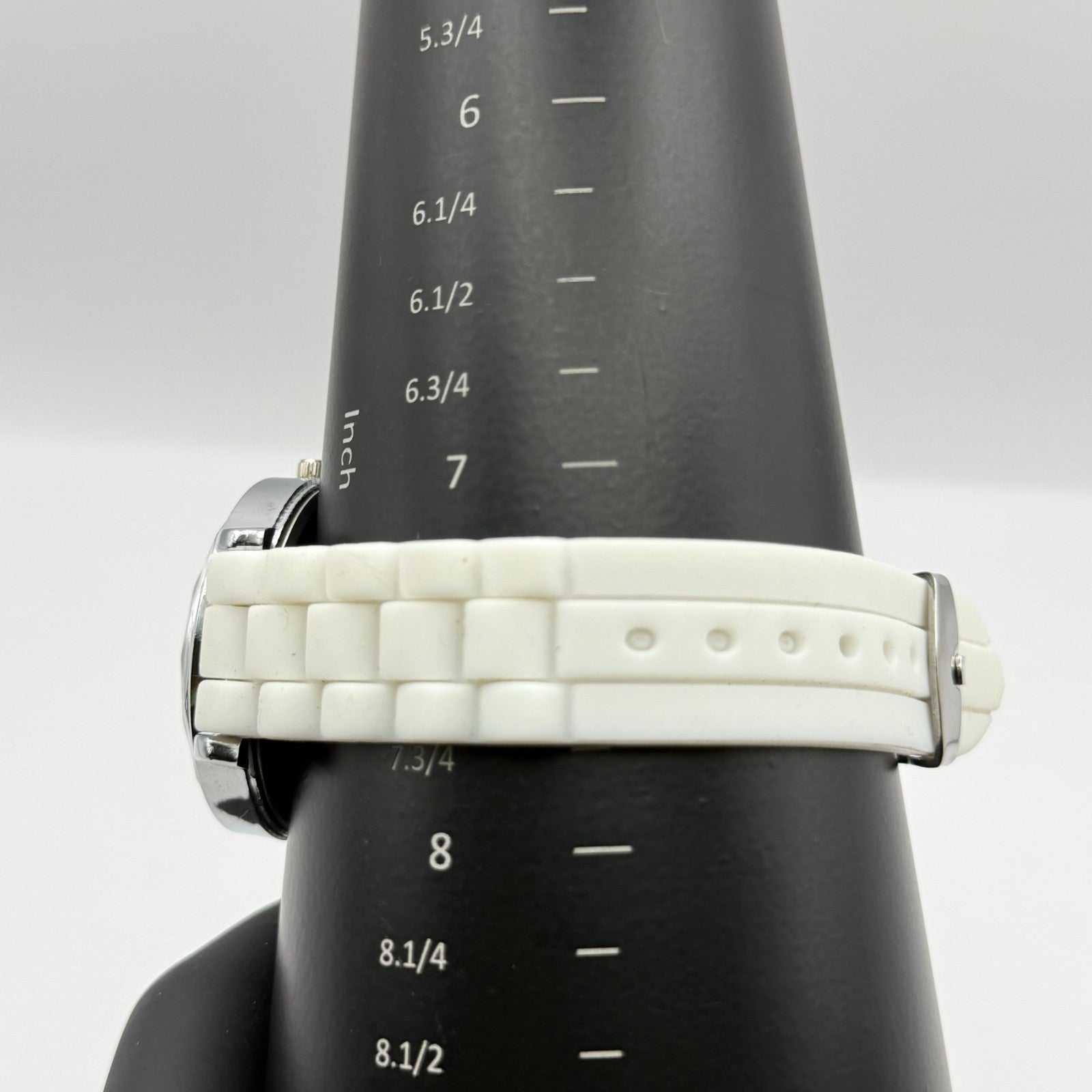 Ladies Fashion Quartz Watch Rhinestone Silver Tone White Strap Working 39mm