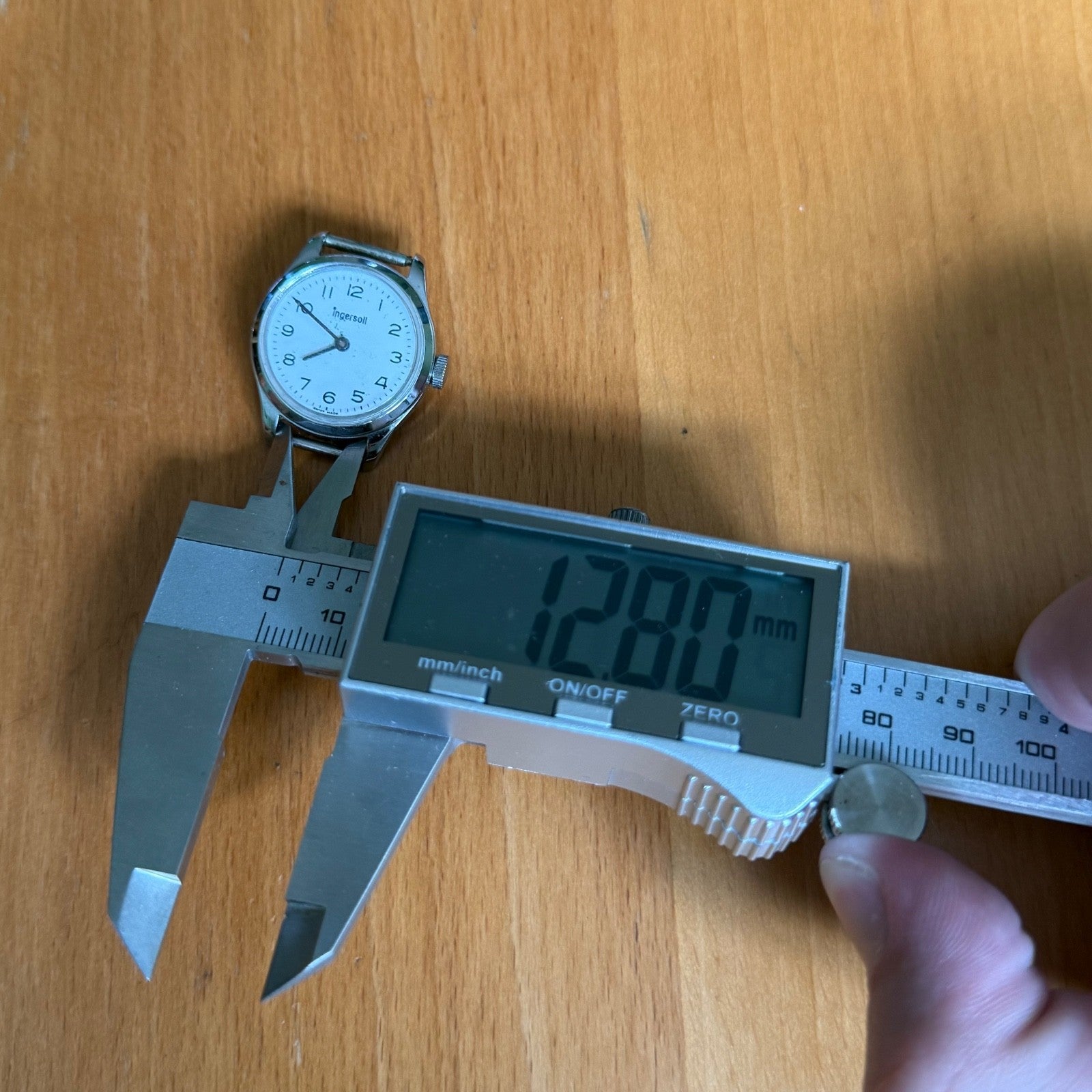 25mm Running Vintage Ingersoll White Dial Swiss Manual Wind Watch PARTS / REPAIR