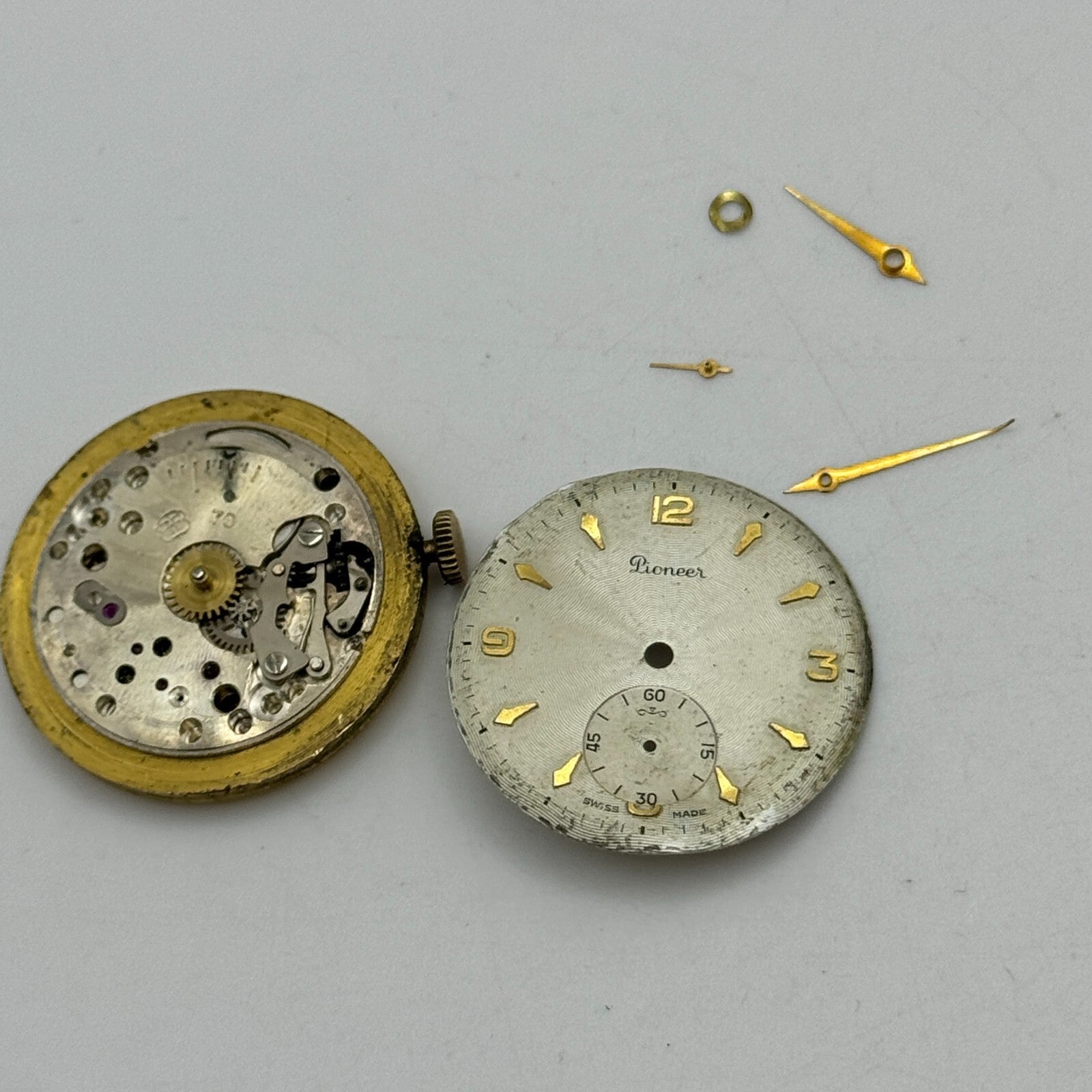 28.6mm Pioneer FHF Cal 70 Balance Ok Watch Movement Swiss Vintage PARTS SPARES
