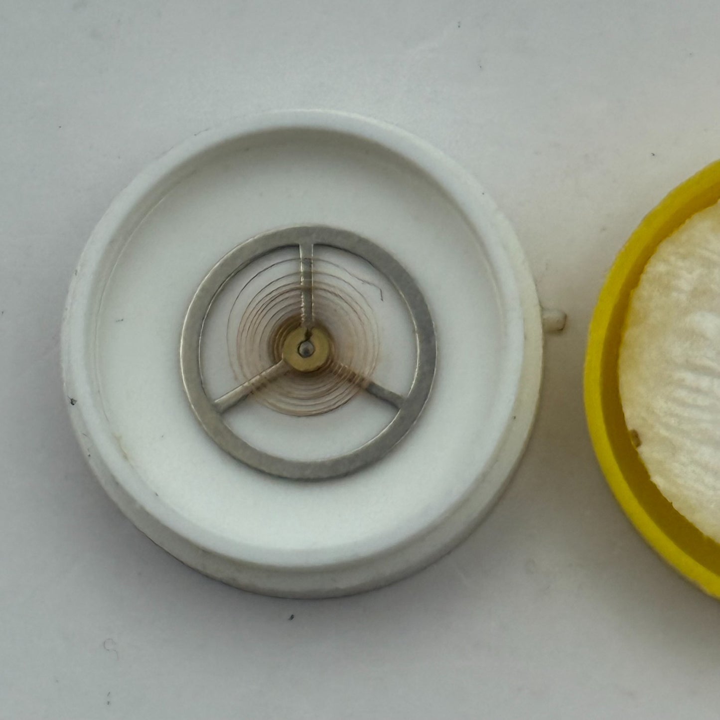 BFG 866 Balance Complete DGT Renata 64 Watch Movement Parts Vintage NOS Repair