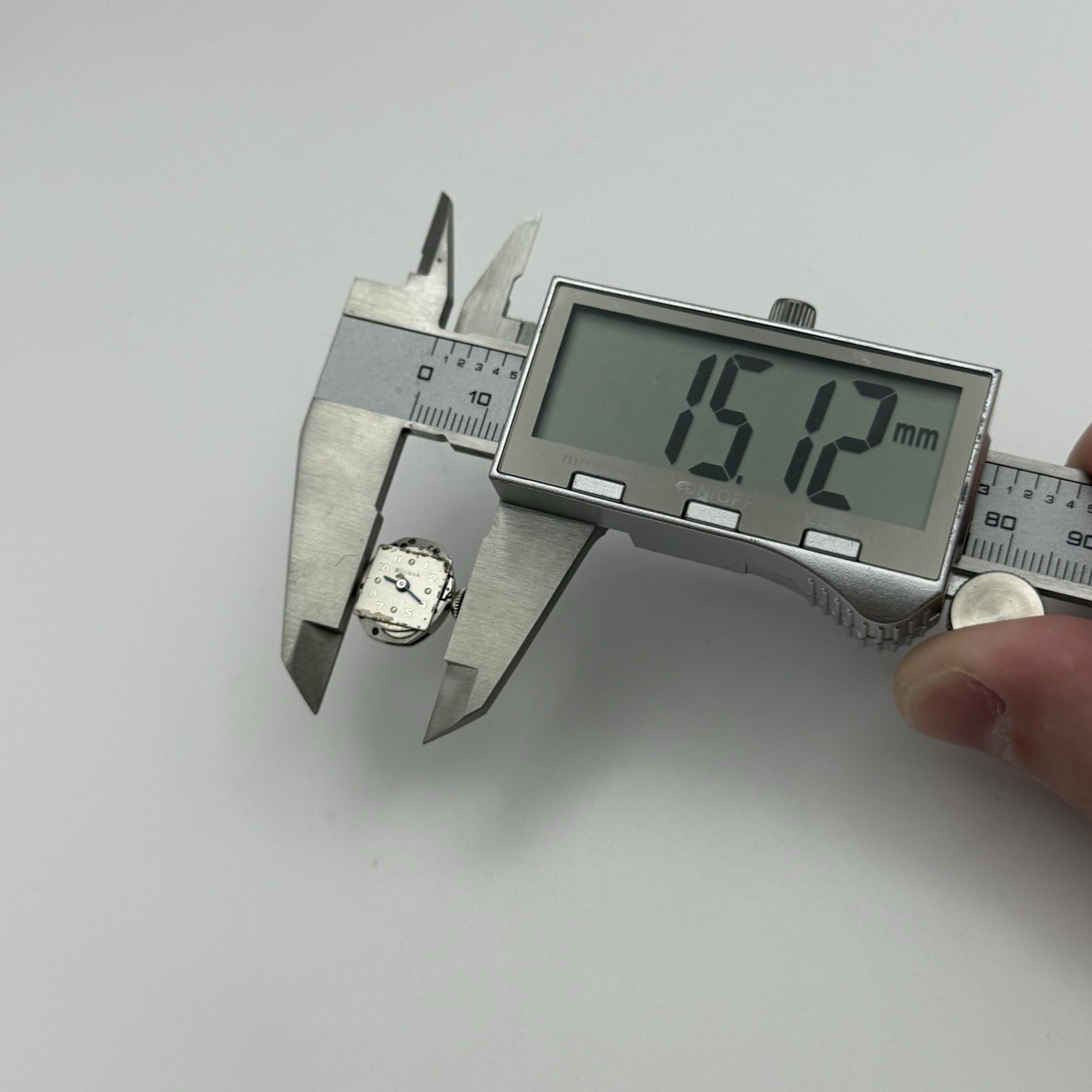 13.1mm Vintage Ladies Bulova 5AD Manual Wind Swiss Watch Movement PARTS REPAIR