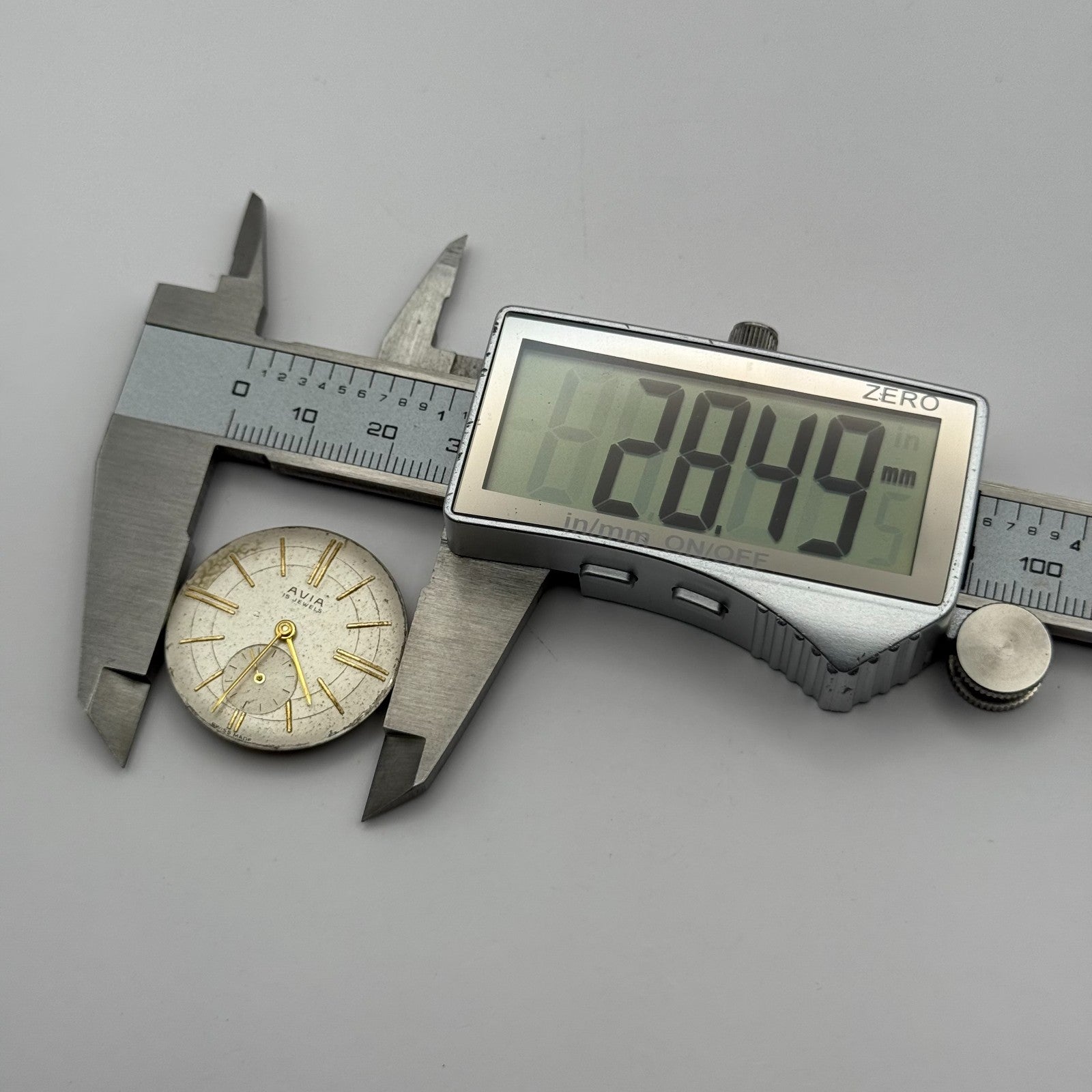 AS 1123 1124 Watch Movement Avia Manual Wind Vintage Swiss Parts Repair 25.8mm