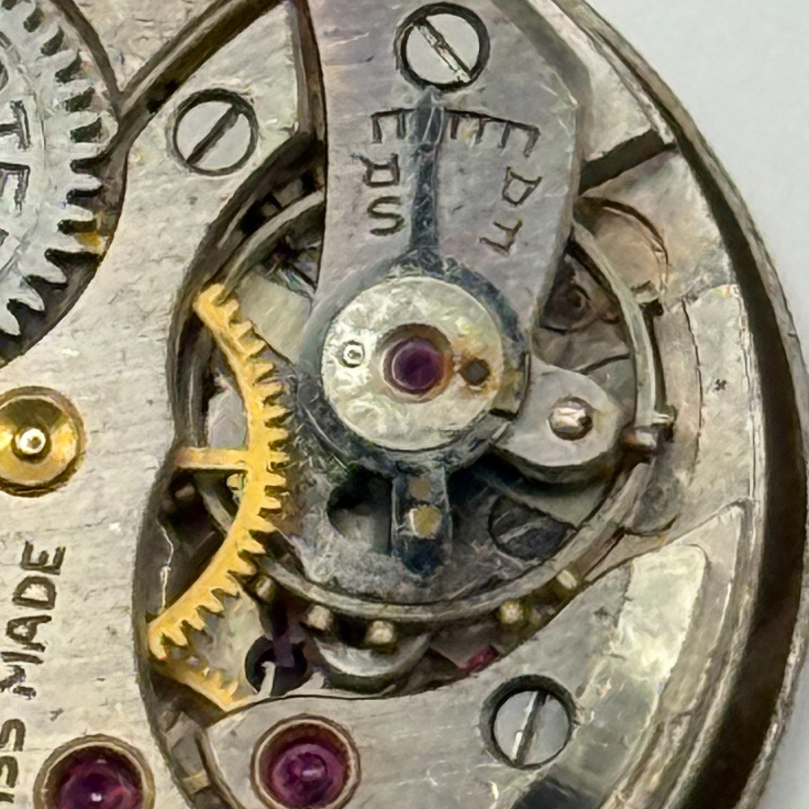 Cortebert Cal 665 Watch Movement 15 Jewels Sub Seconds Manual Wind Parts 25.3mm