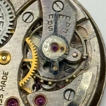 Cortebert Cal 665 Watch Movement 15 Jewels Sub Seconds Manual Wind Parts 25.3mm