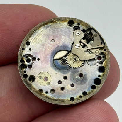 23.6mm Unidentified 15 Jewels Manual Wind Watch Movement Swiss Vintage PARTS