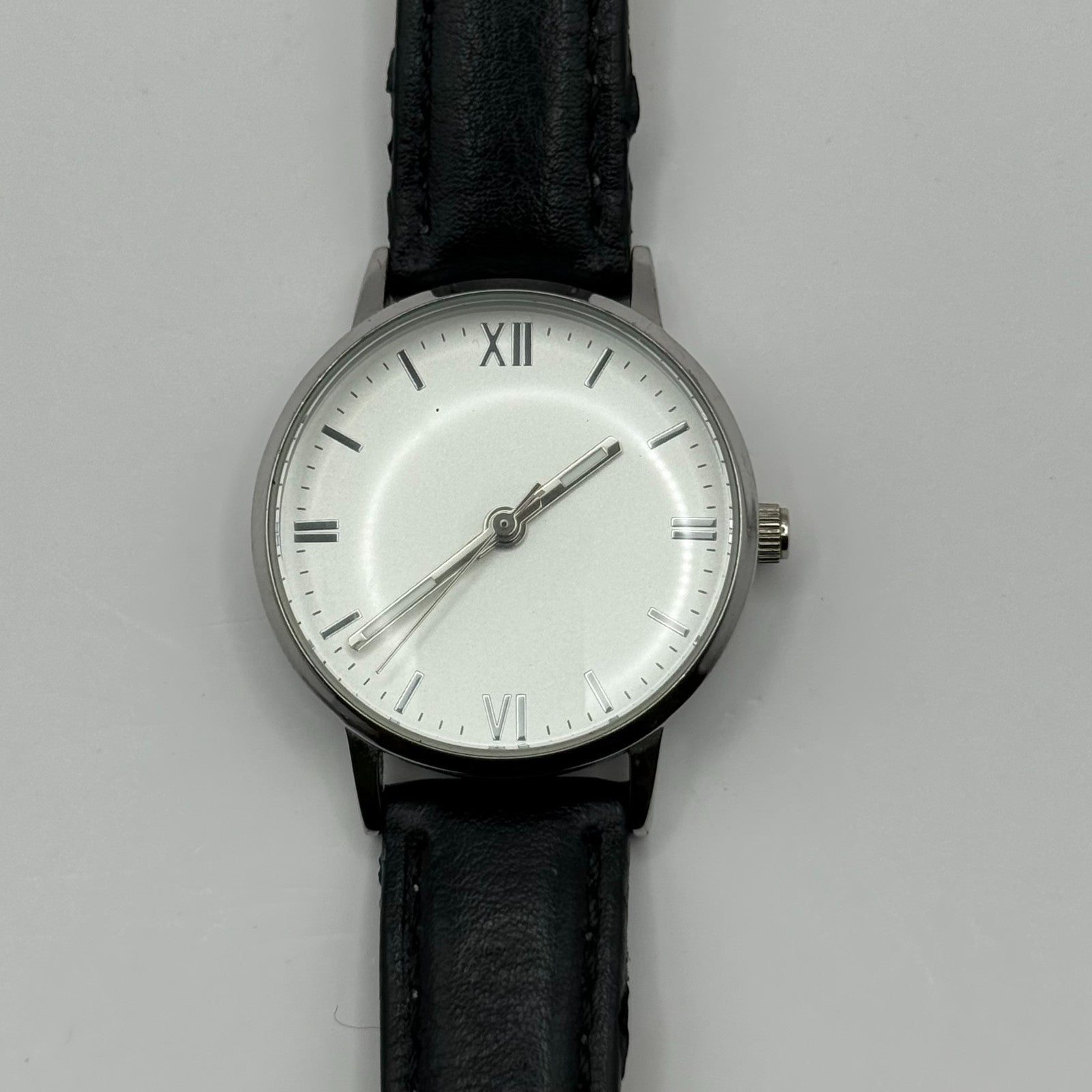 Lowrys Arm Ladies Quartz Watch White Dial Black Strap Japan Working 28mm