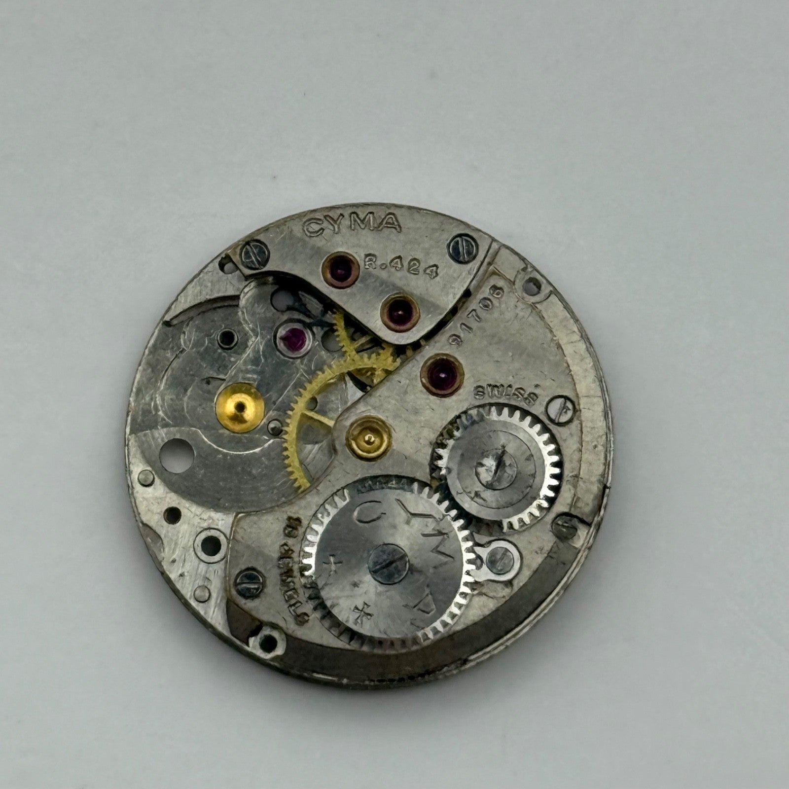 Cyma R.424 Watch Movement Manual Wind Vintage Swiss Incomplete Parts 19.6mm