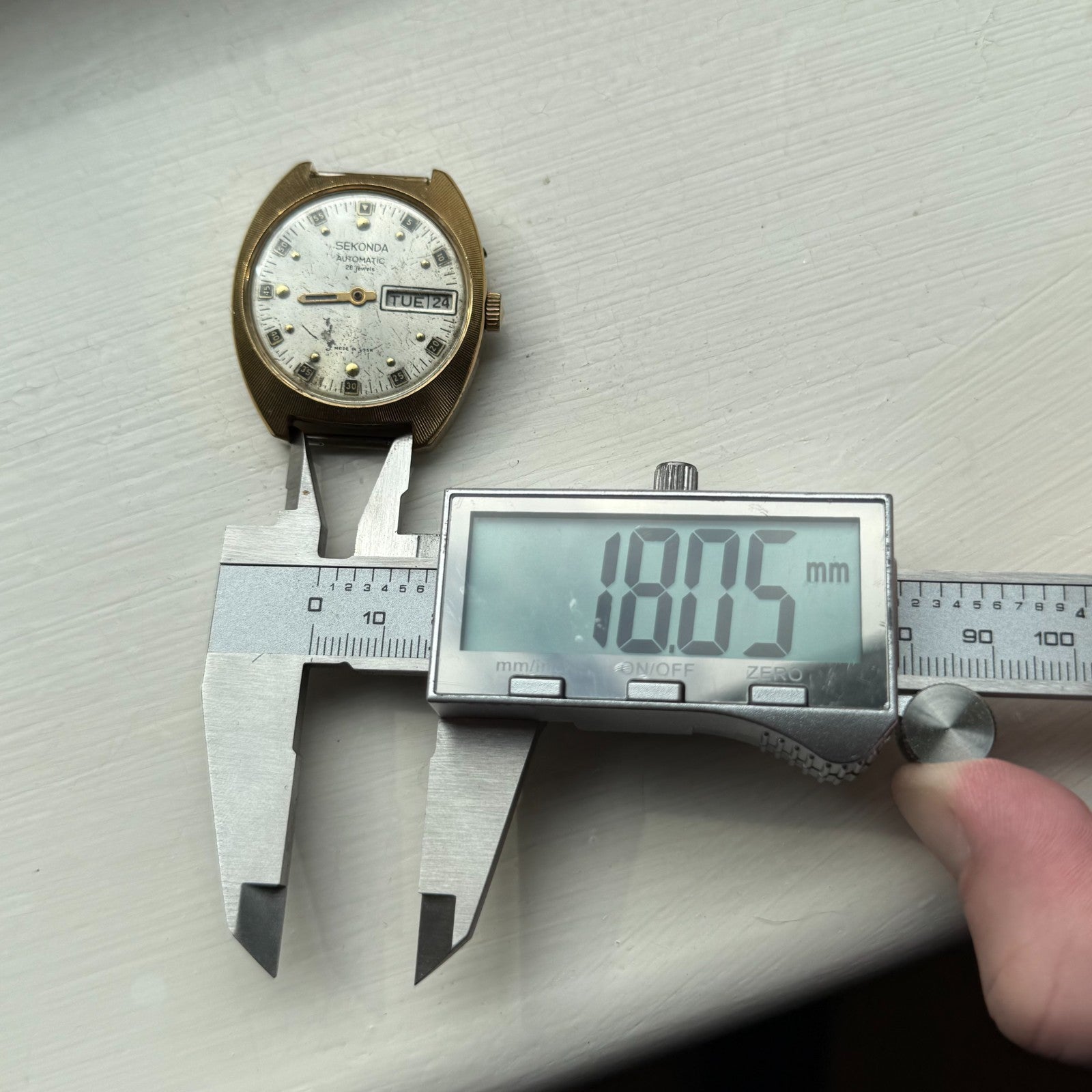 37mm Men's Vintage Sekonda USSR AU10 Automatic 26 Jewels Date Watch PARTS REPAIR