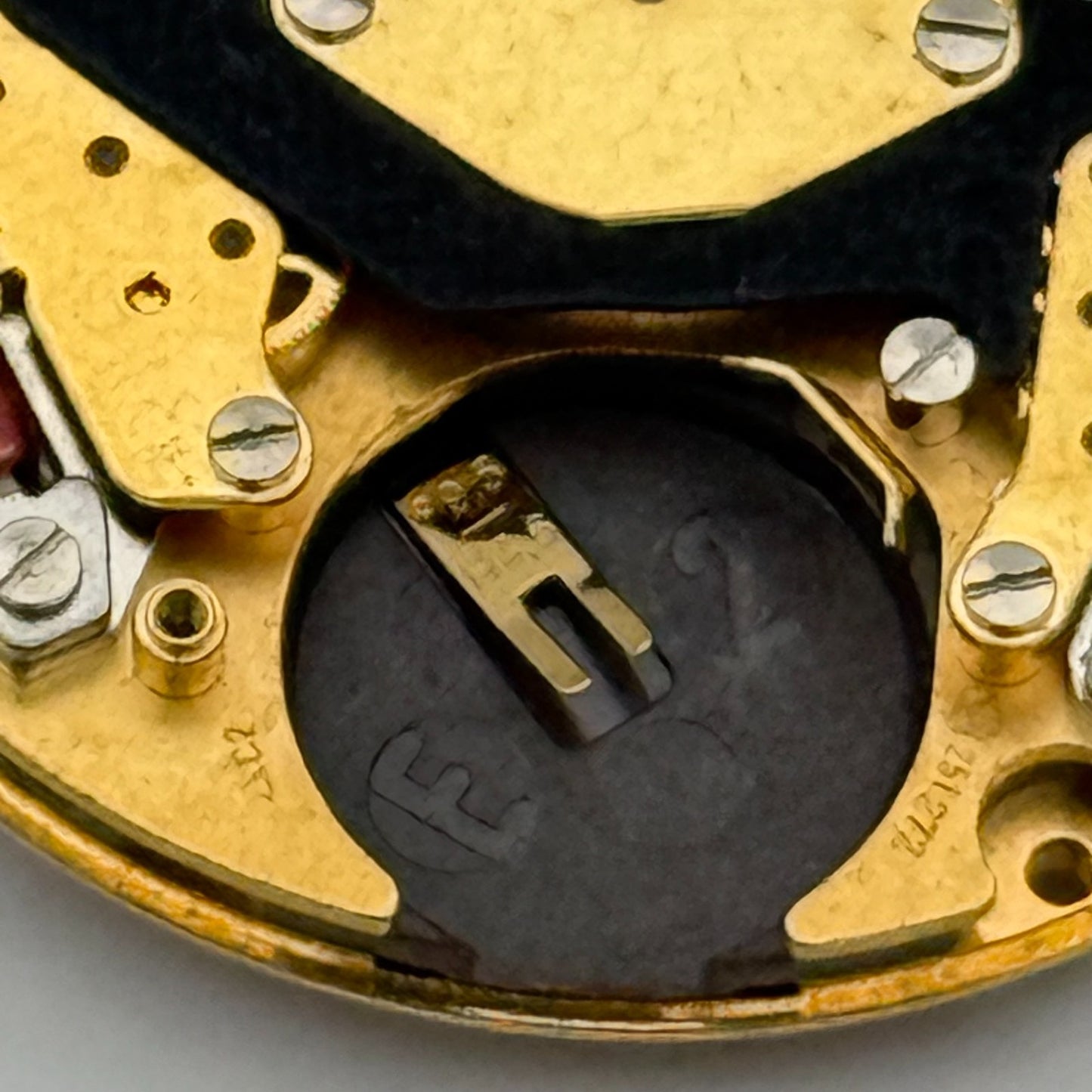 ETA ESA 251.272 Quartz Watch Movement Men’s Vintage Swiss Parts Repair 30.5mm