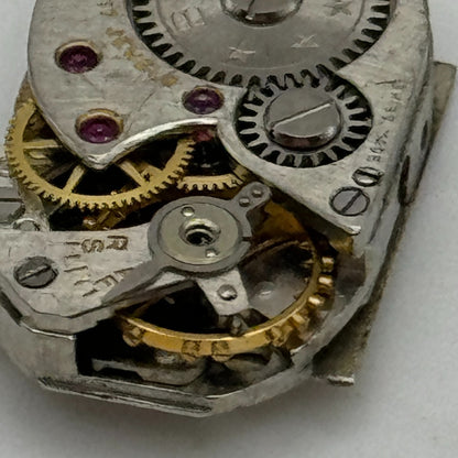 12.7mm Ladies Baume 17 Jewels Swiss Manual Wind Watch Movement Vintage PARTS